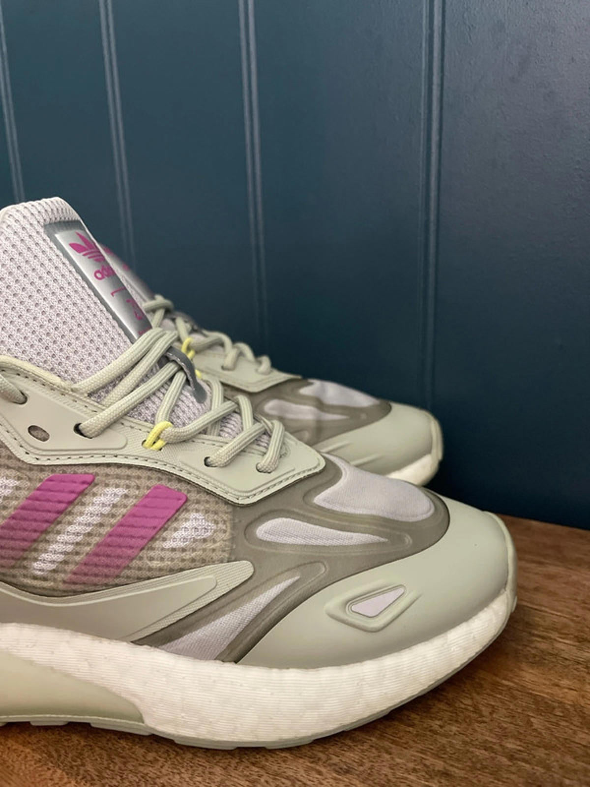 Women’s Adidas ZX 2K Boost 2.0 Trainers In Mint/Fuchsia - UK4 - 2362