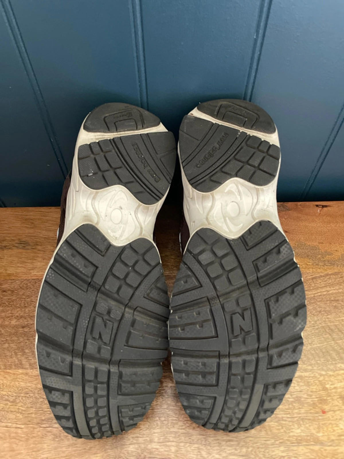 Men’s New Balance 725 Trainers With Chunky sole - UK 8 - 1735