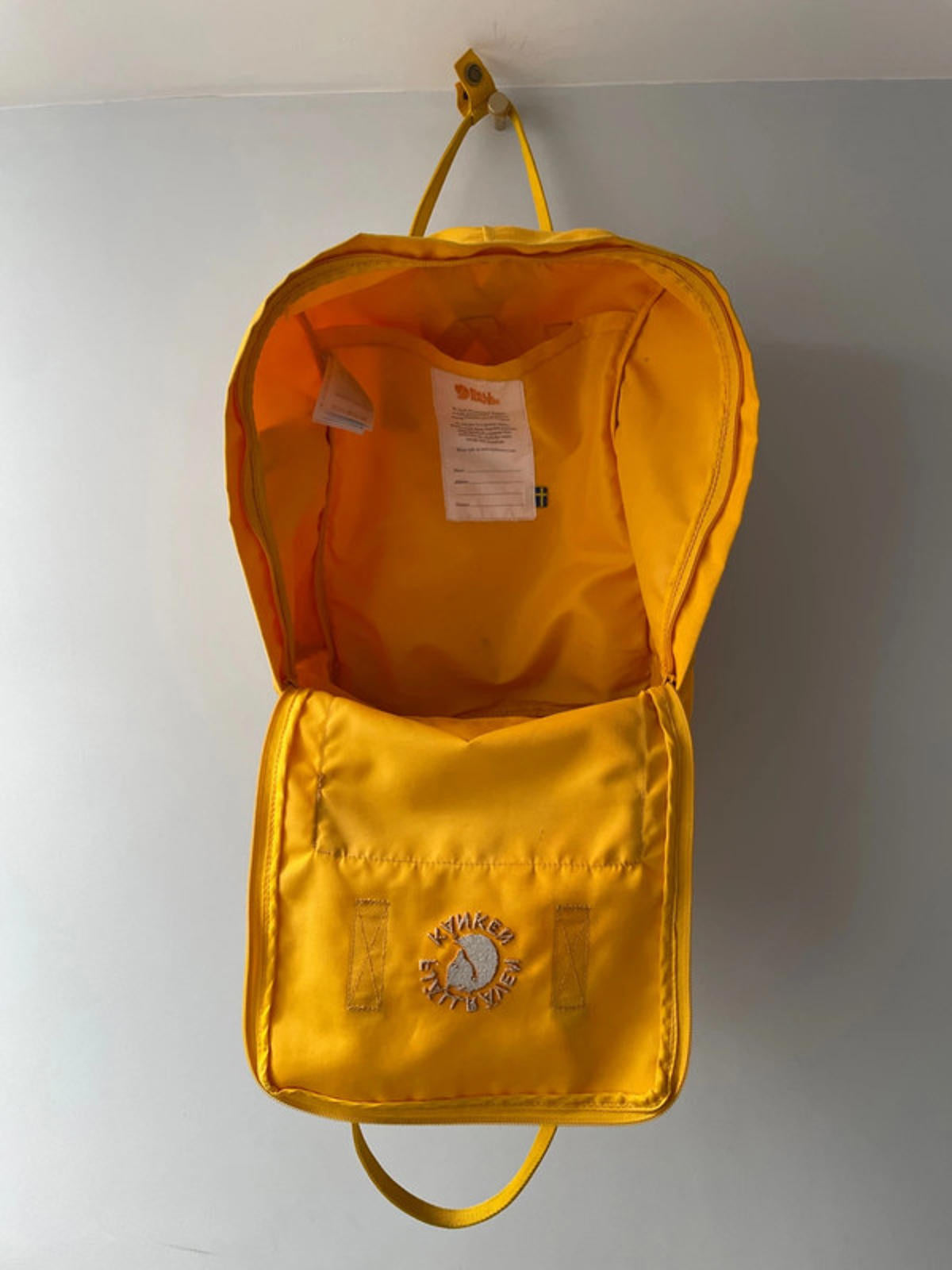 Unisex Fjallraven Kanken Rucksack Backpack In Yellow - 1941