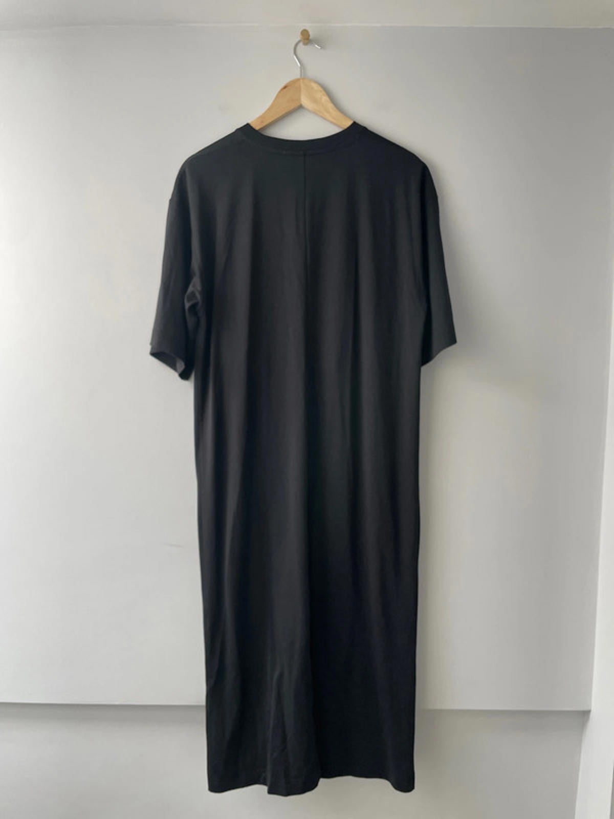 Women’s Arket Black Short Sleeve Dress With Two Front Pleat Details - Small - 2004