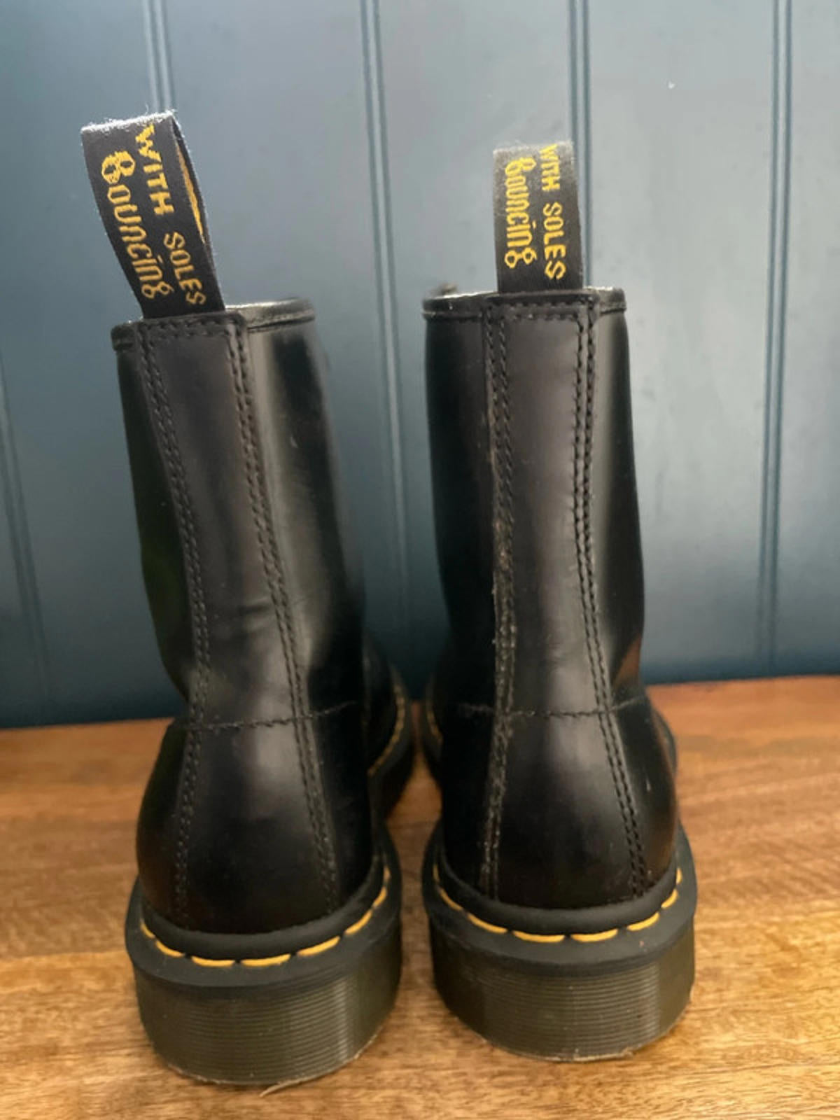 Women’s Dr Martens 1460 Premium Leather Lace Up Boots In Black - UK 5 - 2321