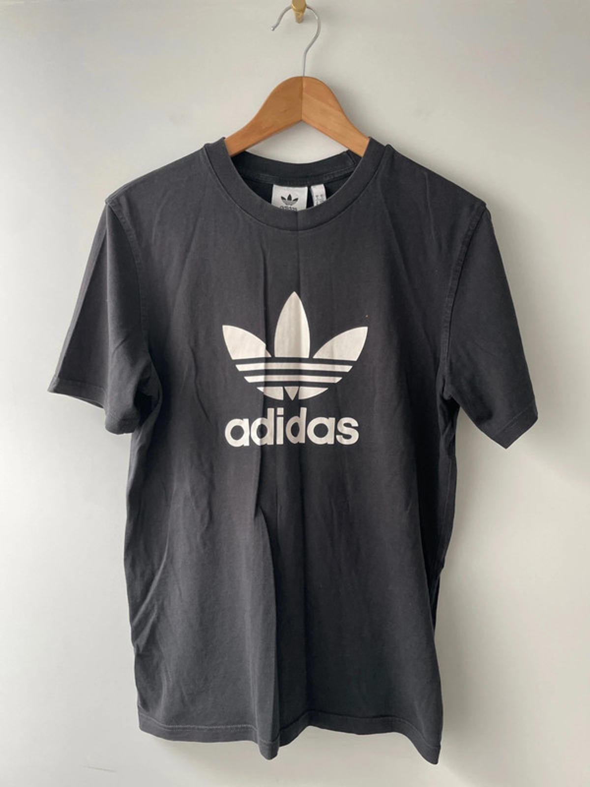 Men’s Adidas Short Sleeve Printed Crew Neck T-shirt - Small - 1758