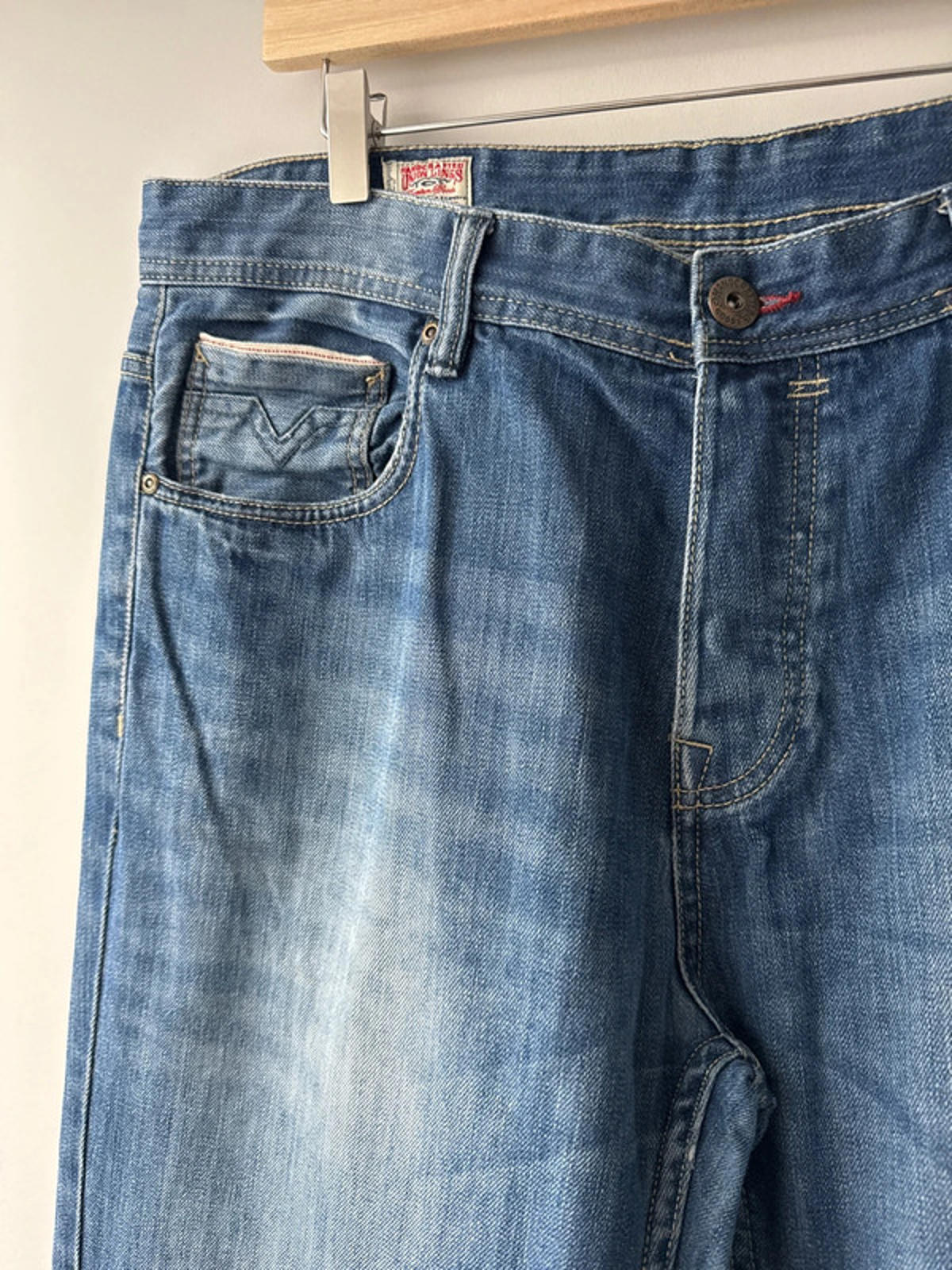 Men’s Wide Leg Baggy Fit Jeans With Wash Finish - W38/L31 - 0404