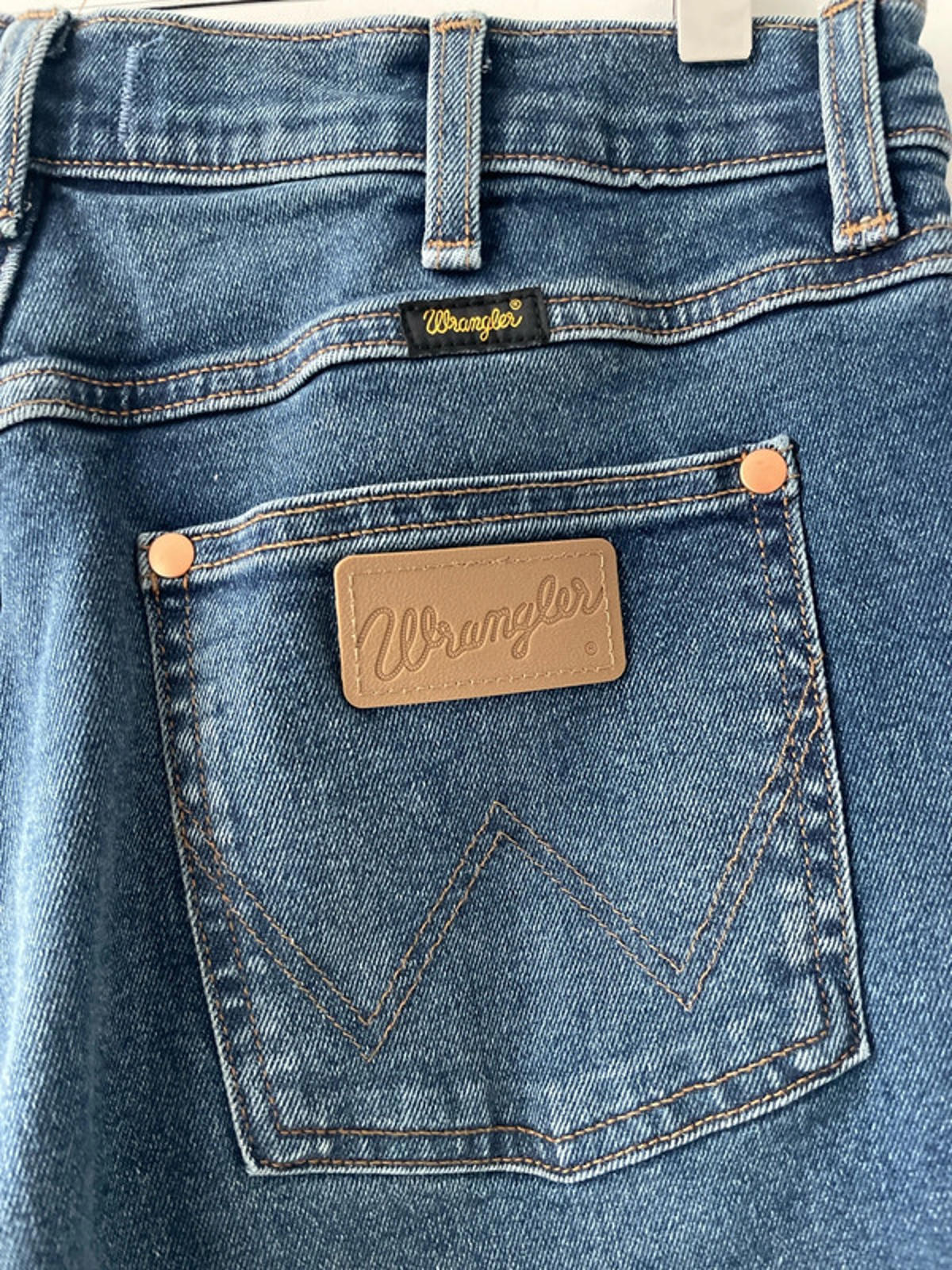 Mens Wrangler Wrancher Slim Bootcut Fit Jeans In Navy - W32/L32 - 2382