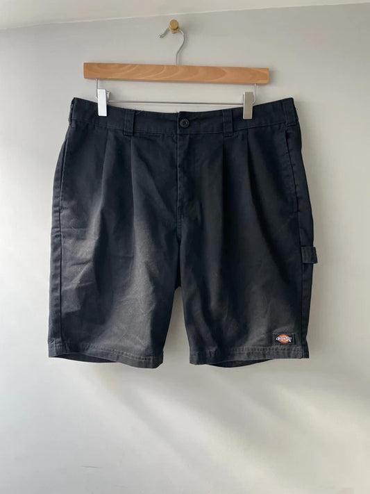 Men’s Dickies Cargo Chino Shorts in Black - W32/L9 - 3071