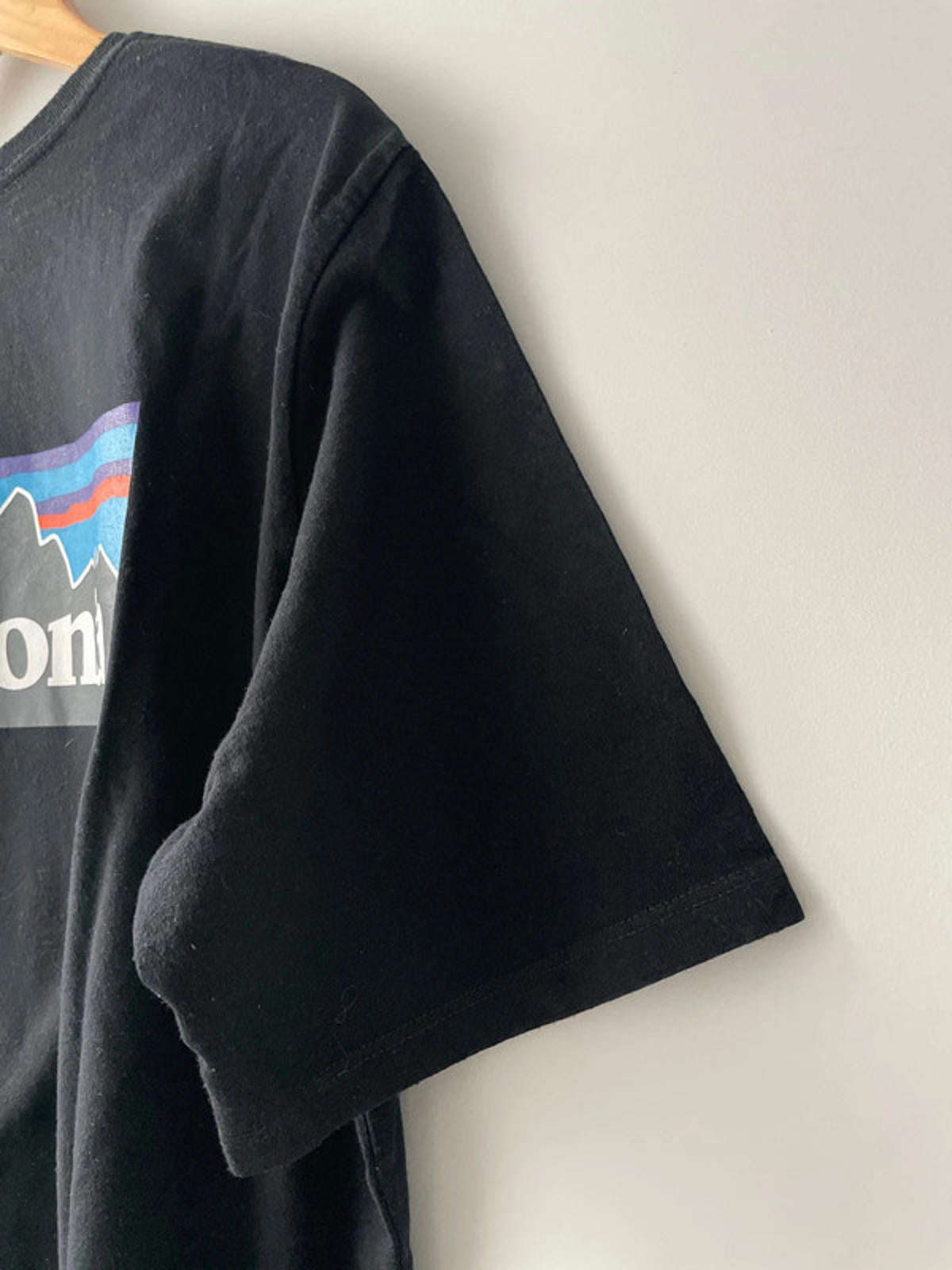 Men’s Patagonia Crew Neck Printed T-shirt In Black - Large - 2406