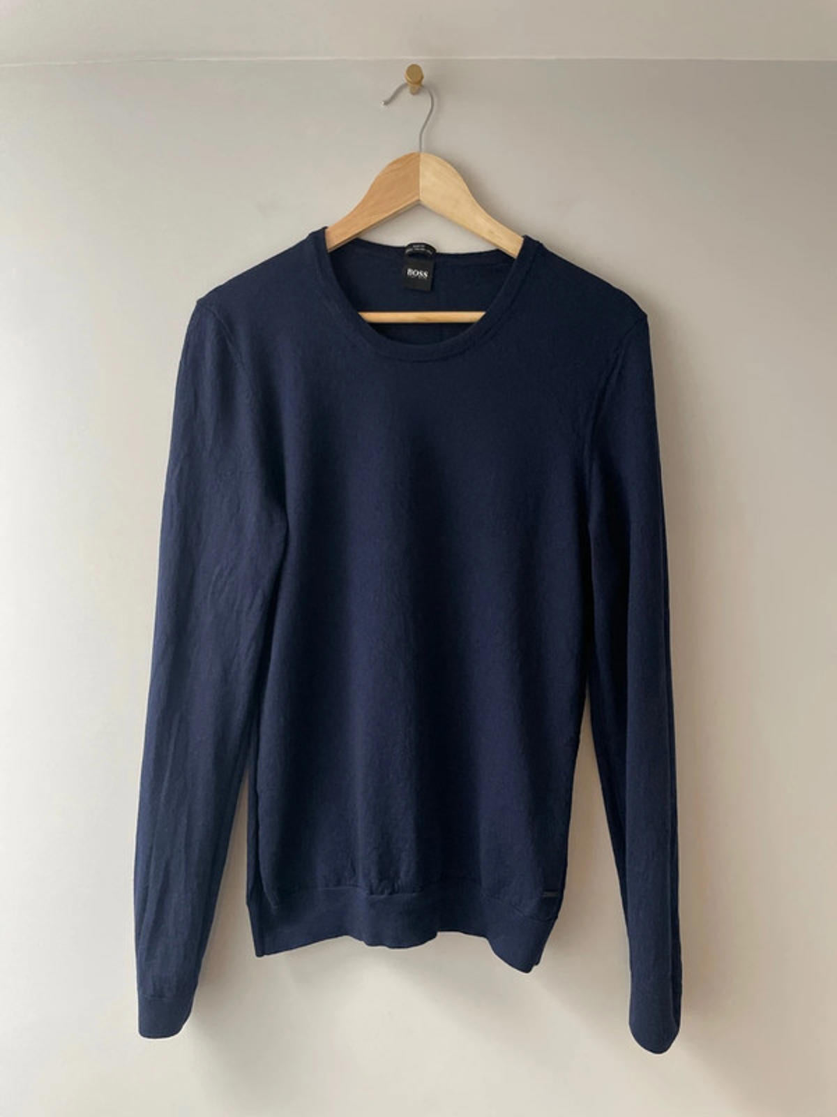 Men’s Hugo Boss 100% Wool Crew Neck Slim Fit Jumper - Large - 2010