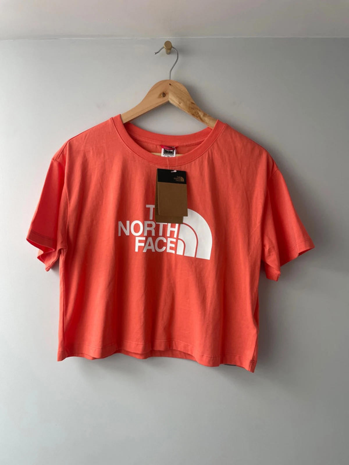 Women’s The North Face Cropped Crew Neck Oversized T-shirt - Small - 1505