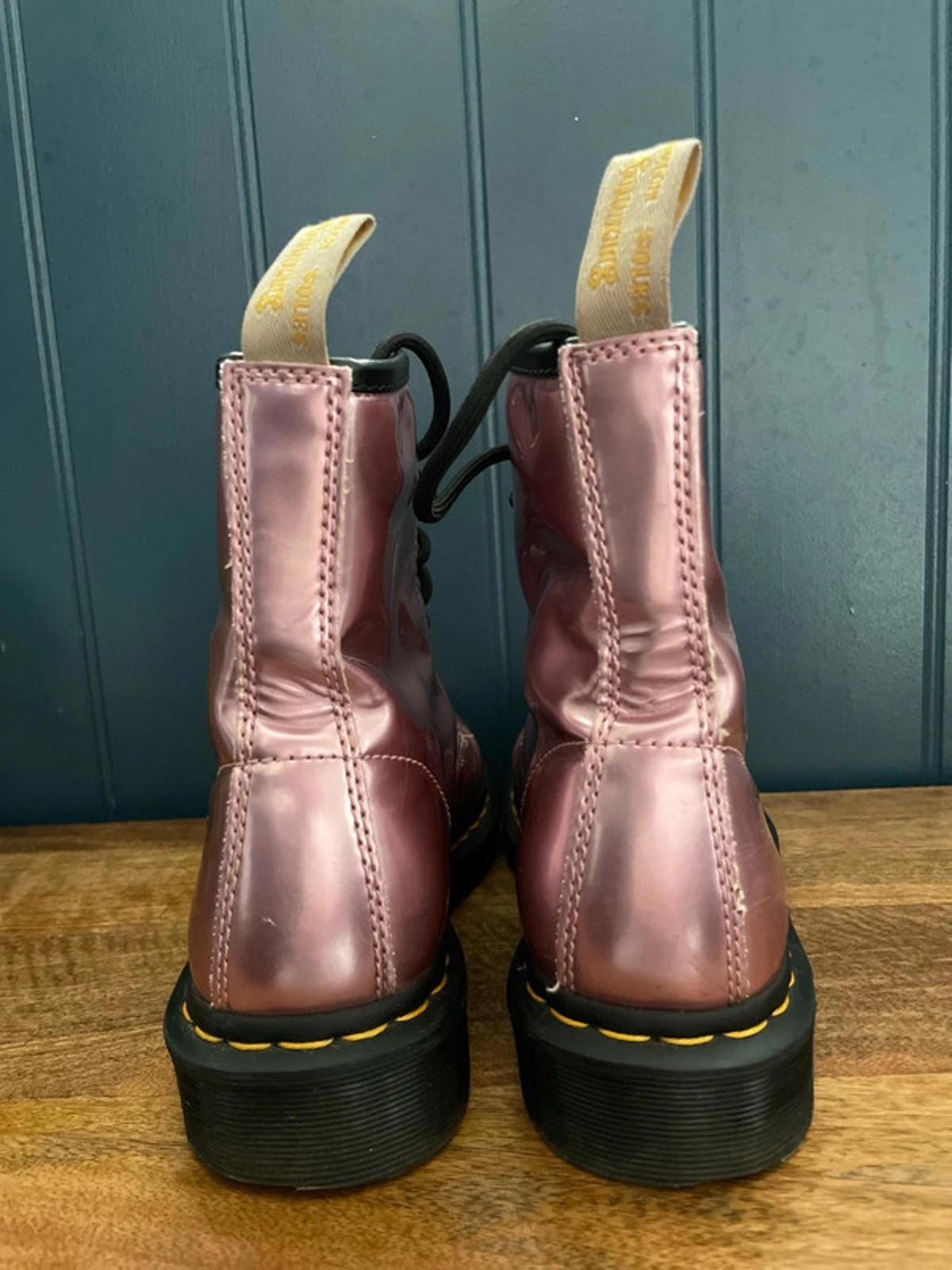 Women’s Dr Martens 1460 Vegan Chunky Sole Lace Up Boots In Goldmix Metallic Pink - UK5 - 2356