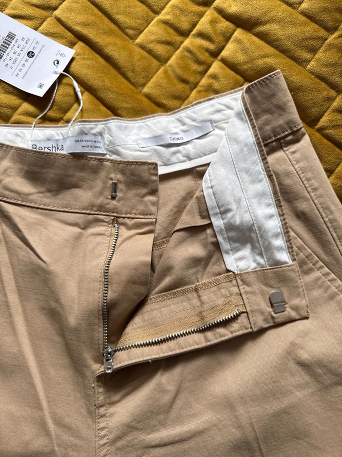 Women’s Bershka high waisted classic trousers - Uk8 - 1693
