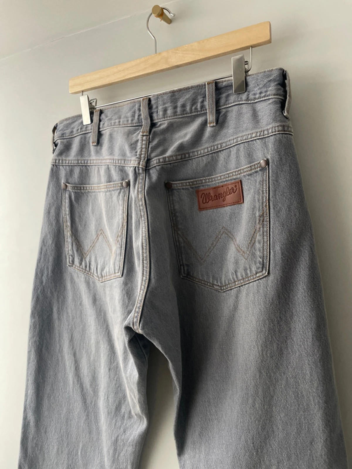Mens Wrangler Frontier 880 Relaxed Straight Fit Jeans In Blue - W32/L32 - 2383