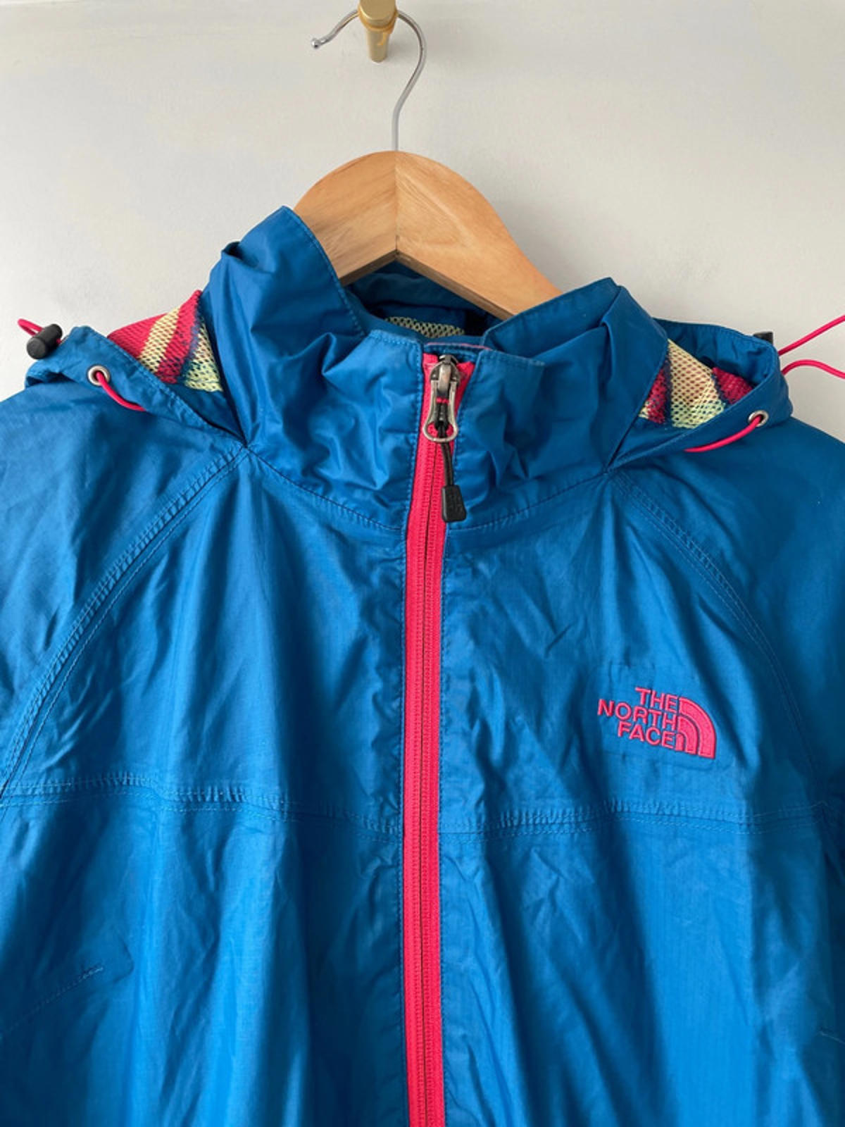 Women’s The North Face Hyvent Waterproof Hooded Jacket - Medium - 1998