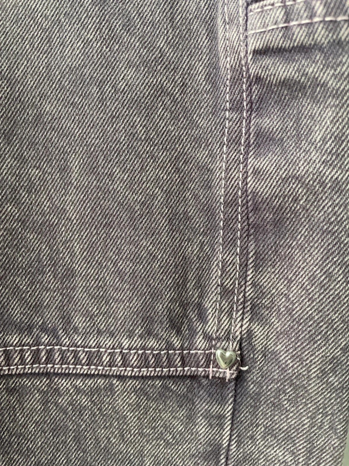 Women’s Monki Wide barrel leg jeans with patch detail In Grey Lilac Wash - W26/L32 - 2412