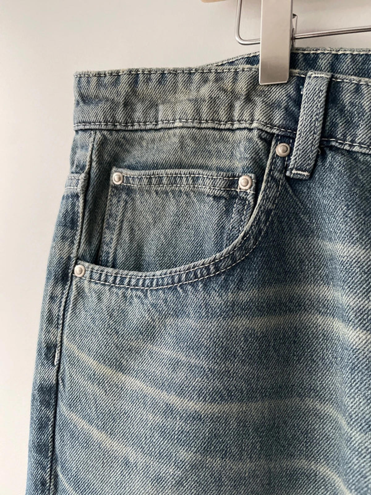 Men’s Asos straight leg jeans with wash effect - W42 / L32