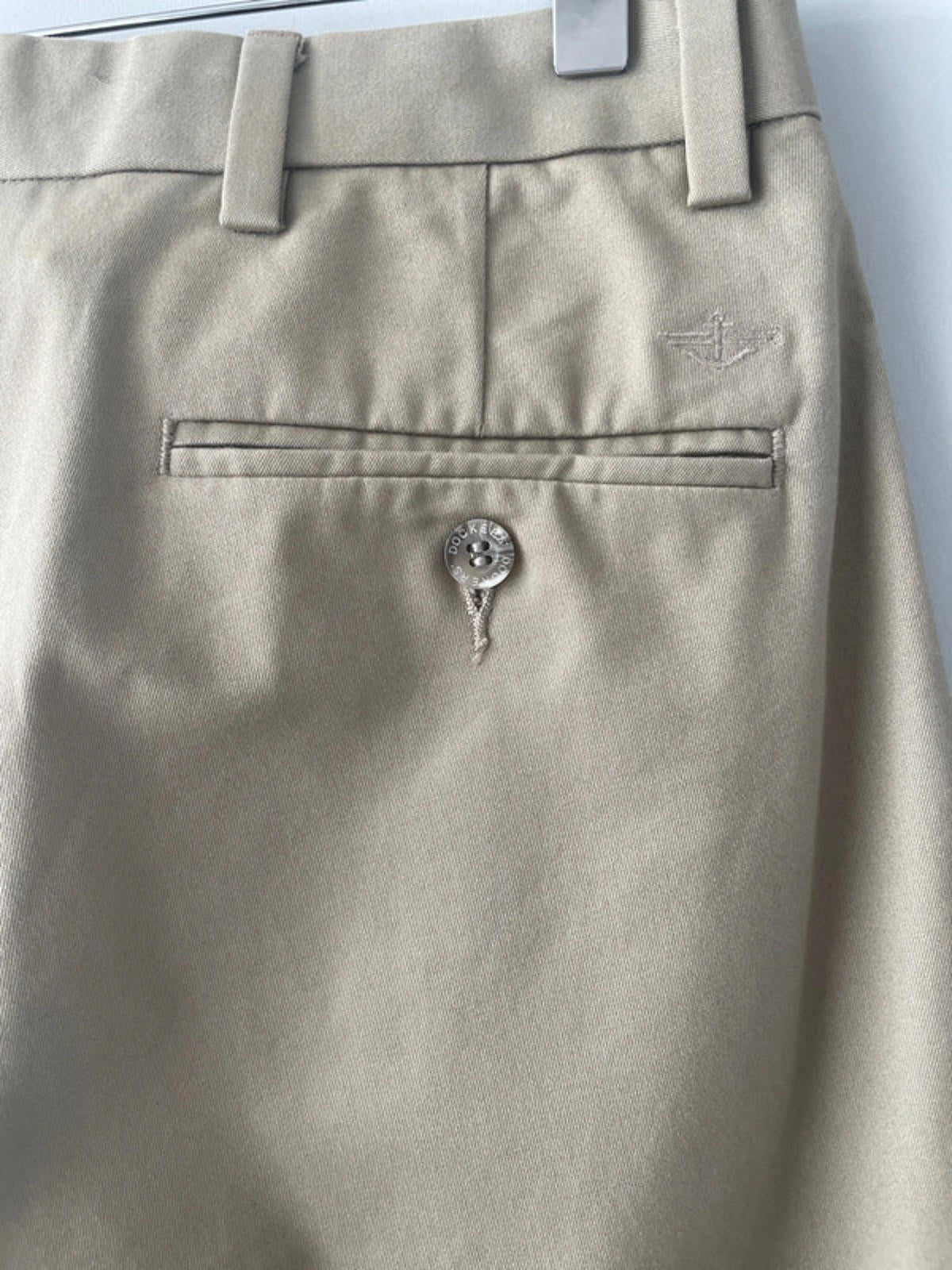 Men’s Dockers Classic Chino Trousers - W30/L30 - 1917