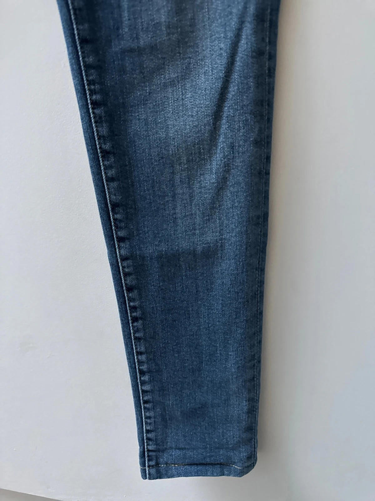 Women’s Levi’s 721 High Waisted Slim Fit Jeans - W26/L29 - 0500