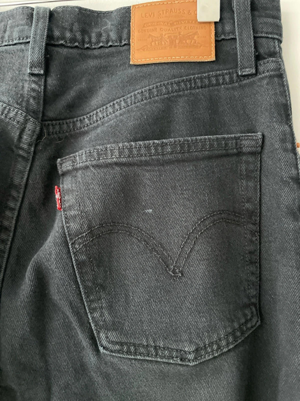 Women’s Levi’s Ribcage Straight High Waisted Fit Jeans - W27/L26 - 1897