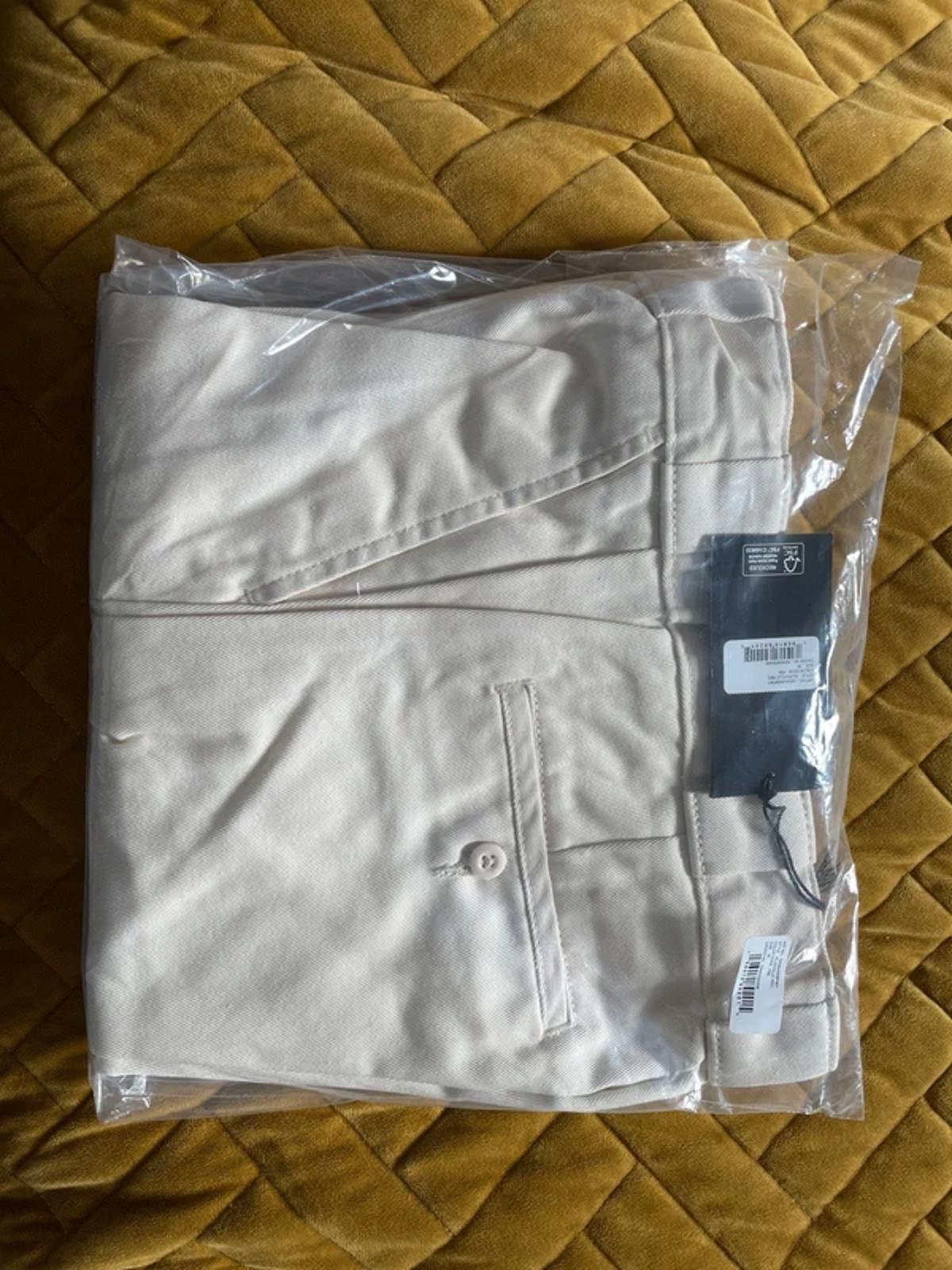 Women’s Dickies Elizaville Straight Leg Chino Trousers In Cream - W26/L29 - 3007