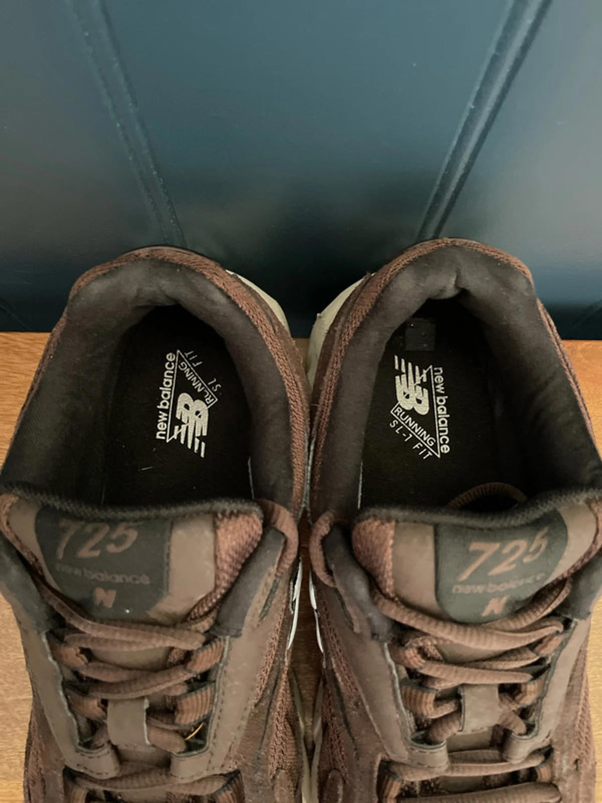 Men’s New Balance 725 Trainers With Chunky sole - UK 8 - 1735