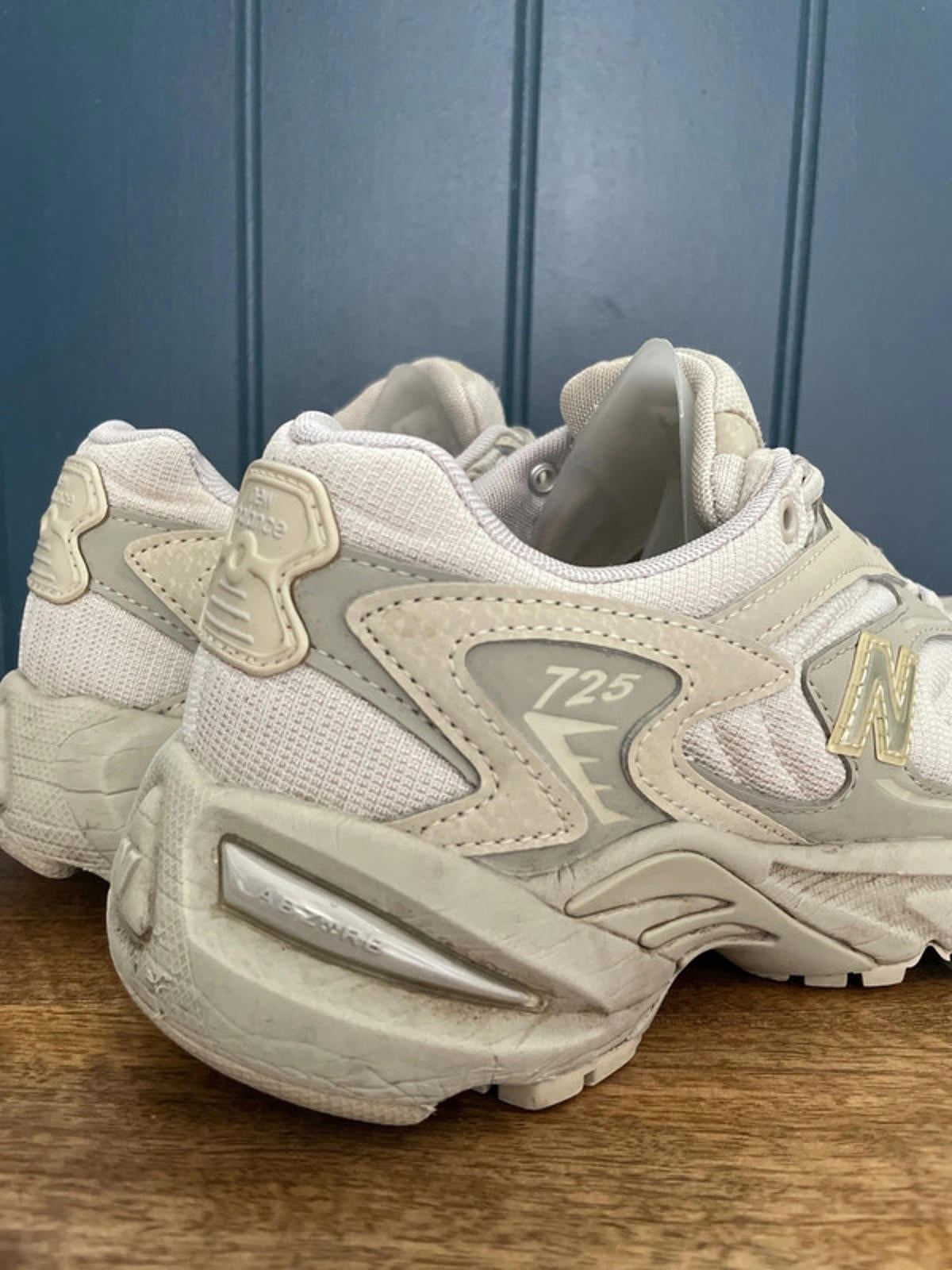 Women’s New Balance 725 Trainers With Chunky Sole - UK 6 - 0992