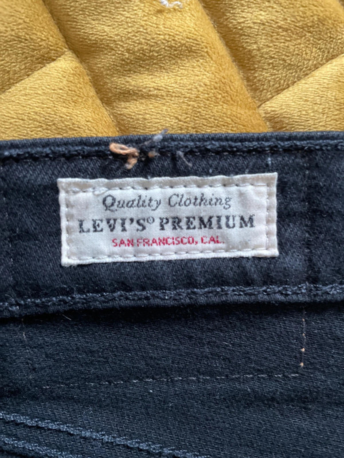 Women’s Levi’s High Waisted Ribcage Straight Fit Jeans In Black - W25/L27 - 2350