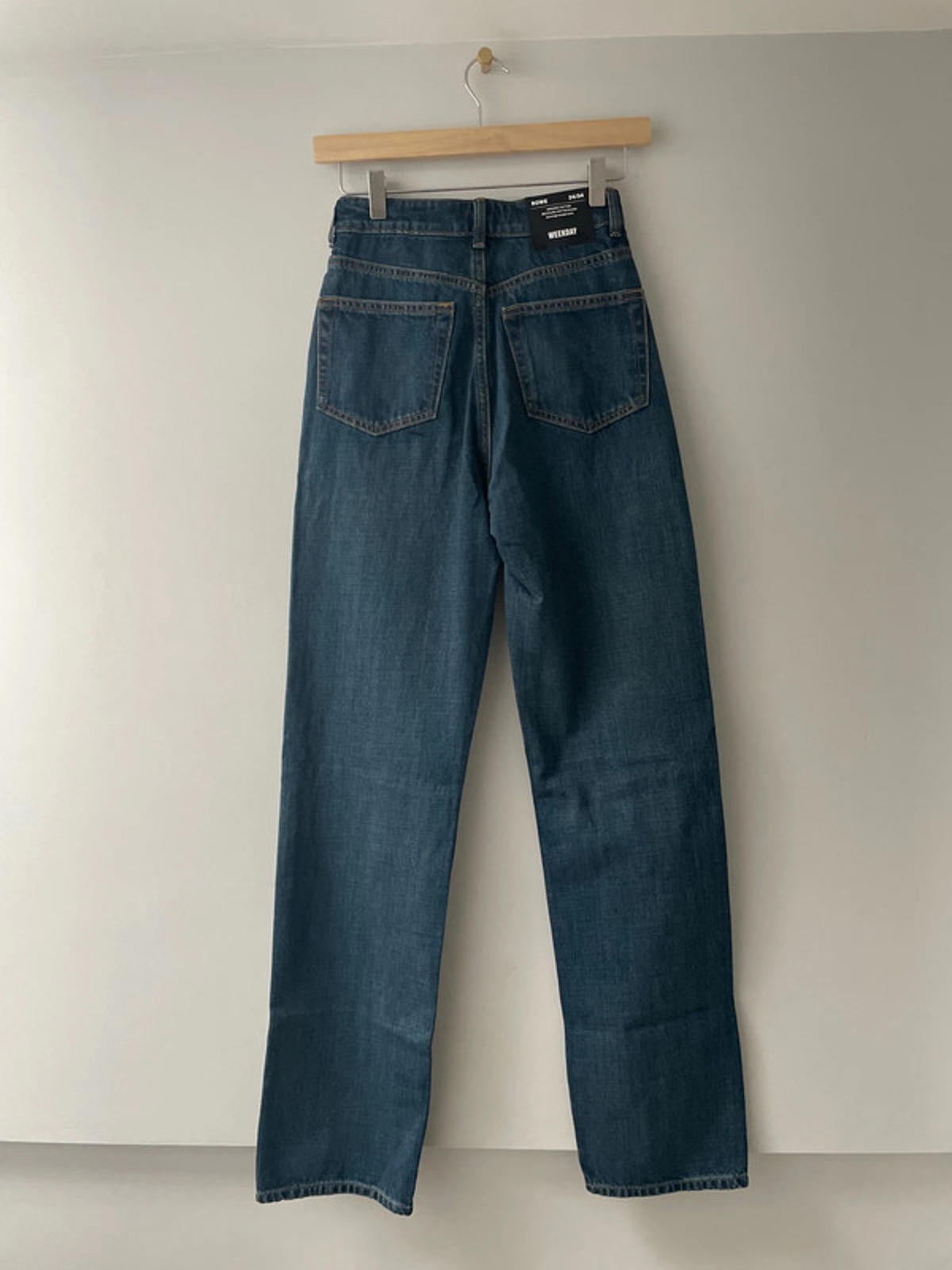 Women’s Weekday Rowe Extra High Waist Straight Fit Jeans - W24/L34 - 1823