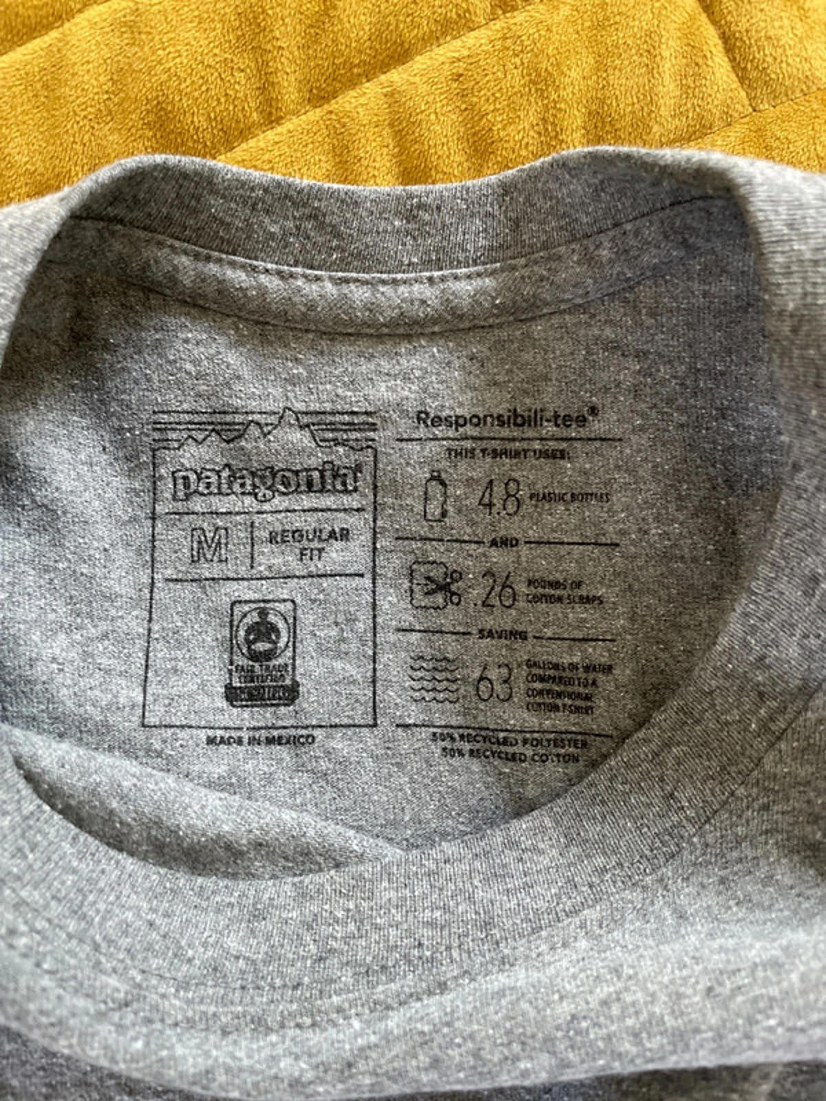 Men’s Patagonia Long Sleeve Crew Neck Printed T-shirt - Medium - 1538