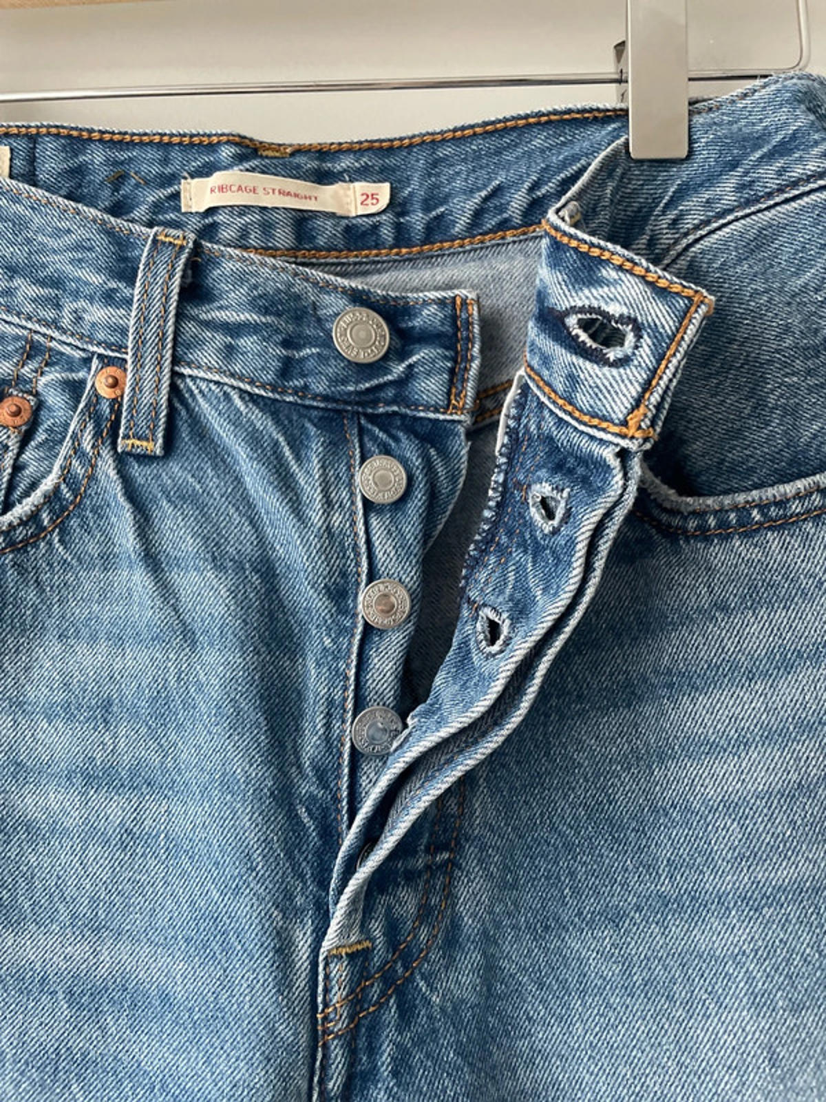 Women’s Levi’s High Waisted Ribcage Straight Fit Jeans In Navy - W25/L29 - 2384