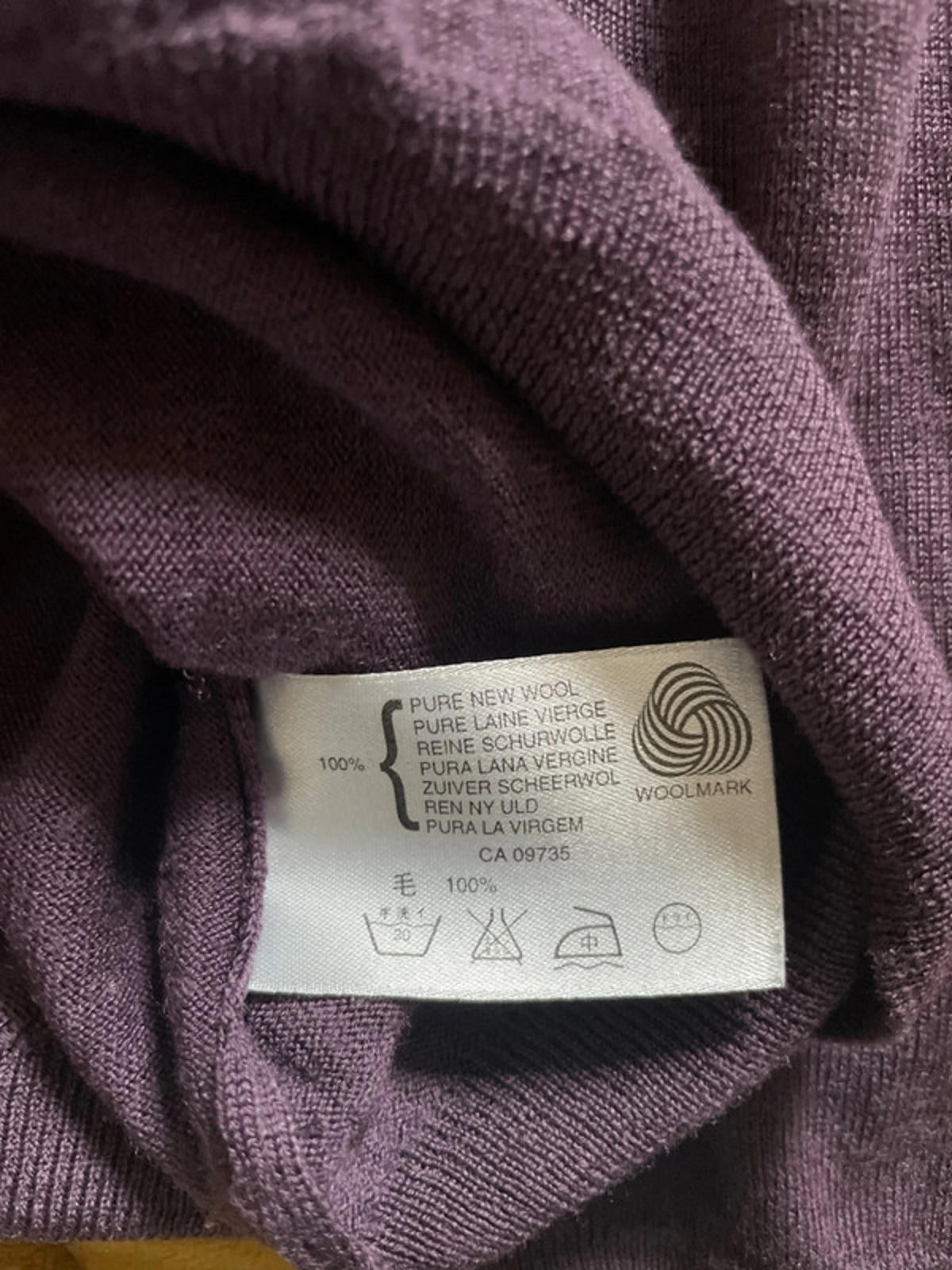 Men’s John Smedley 100% Merino Wool Crew Neck Jumper In Purple - XLarge - 2051