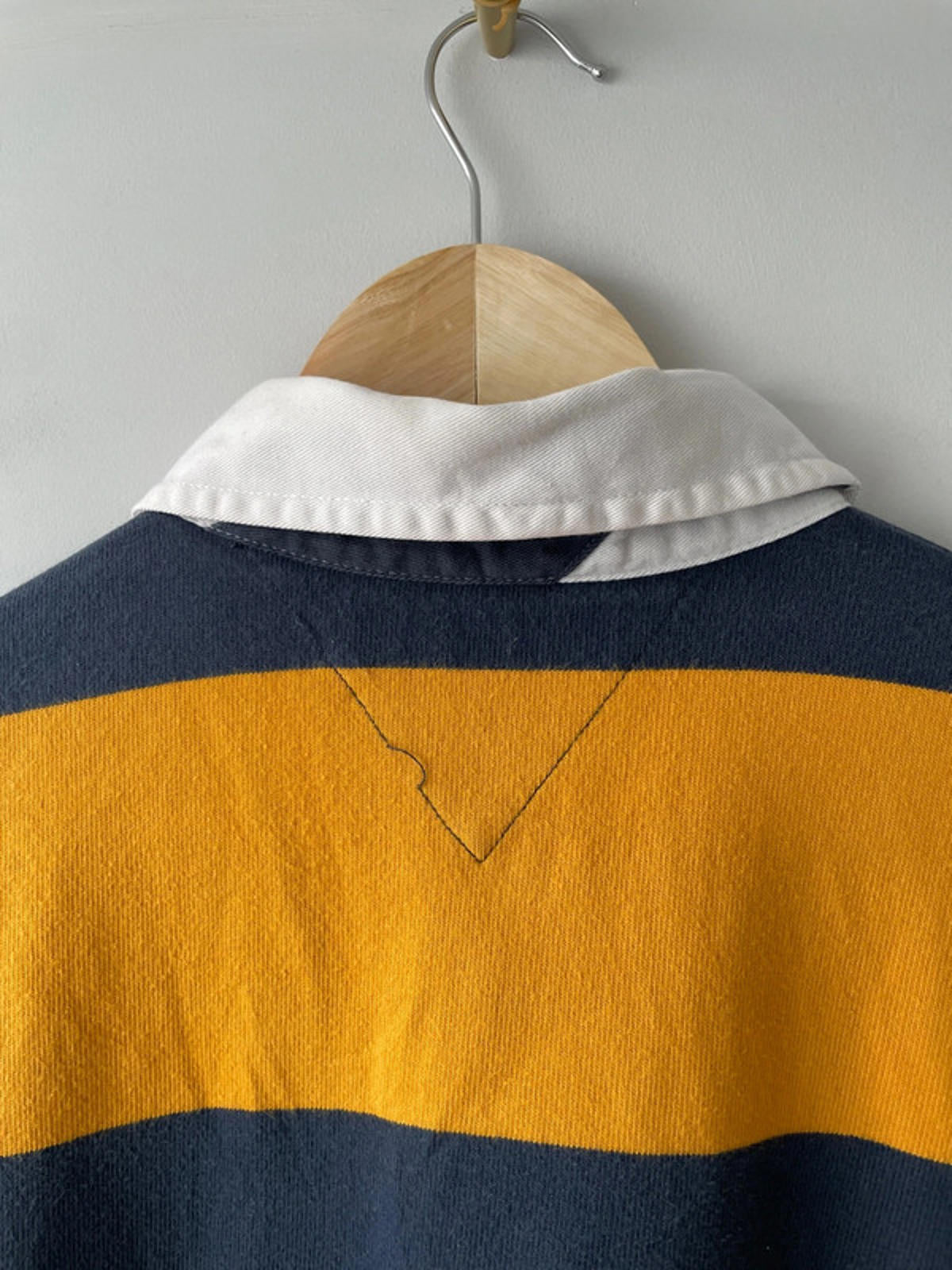 Men’s Tommy Hilfiger Stripped Rugby Polo Top - Medium - 2007