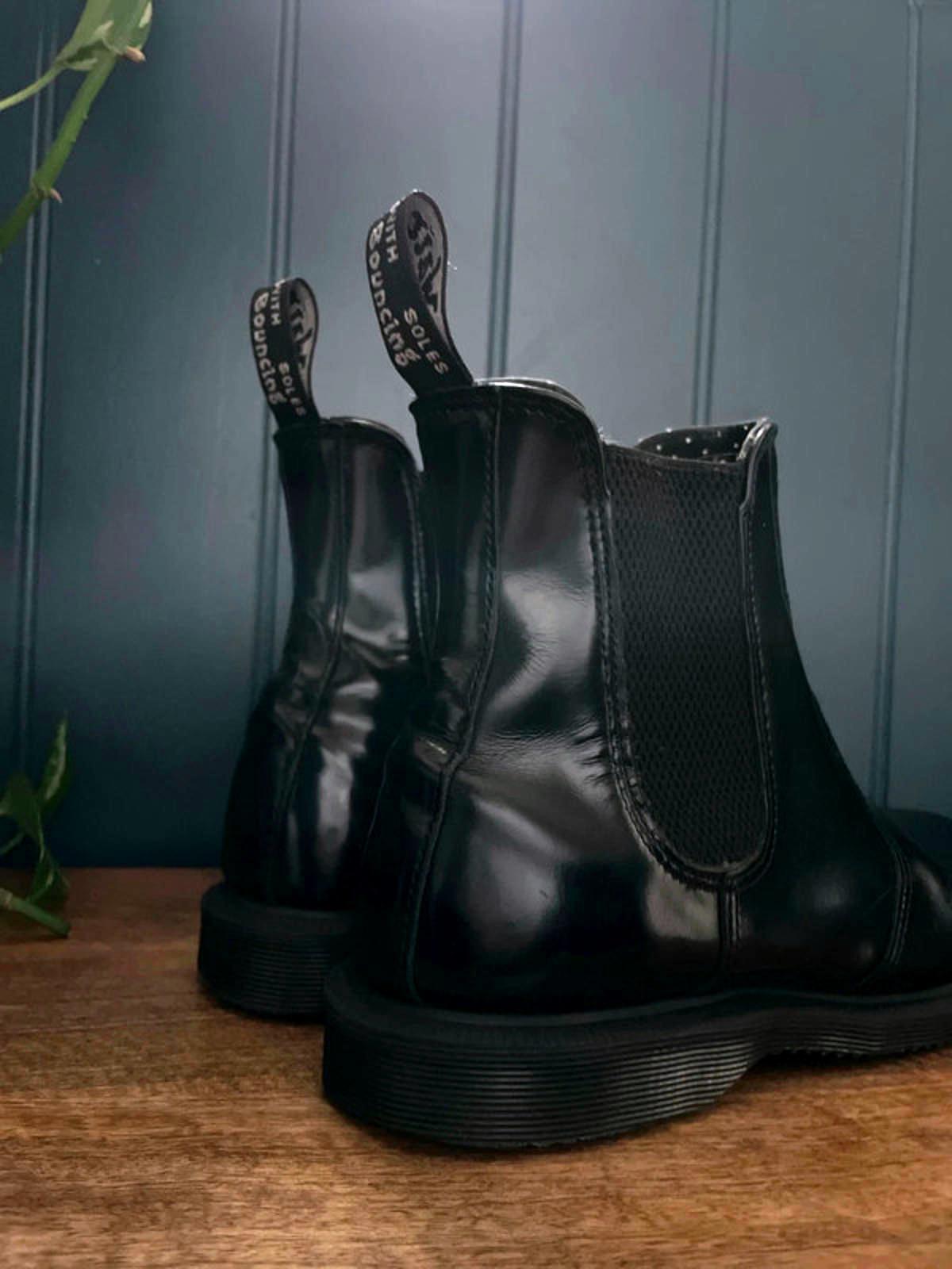 Women’s Dr Martens Flora Leather Chelsea Boots In Black - UK5 - 2172