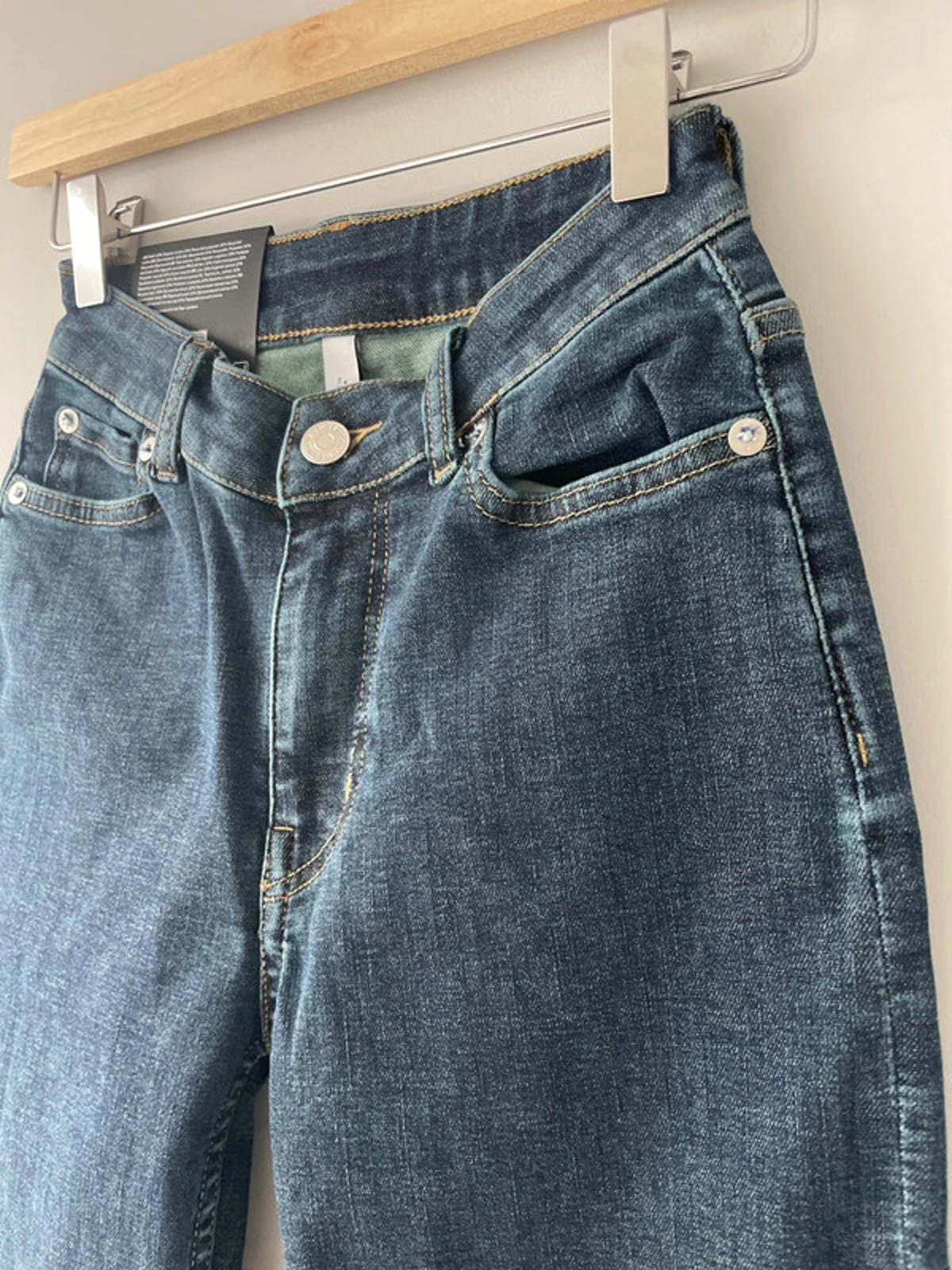 Women’s Weekday Twig Curve Mid Straight Fit Jeans - W25/L30 - 1821