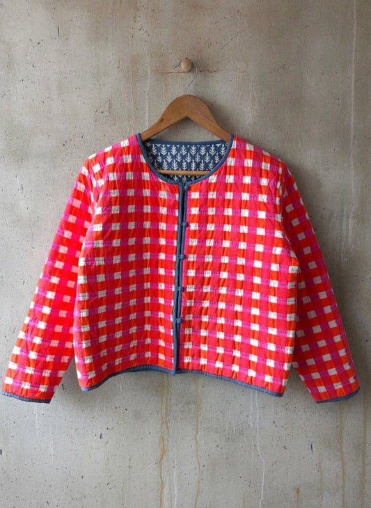 Women’s SZ Cropped Fit Block Print Reversible Quilted Jacket - Small - 3807