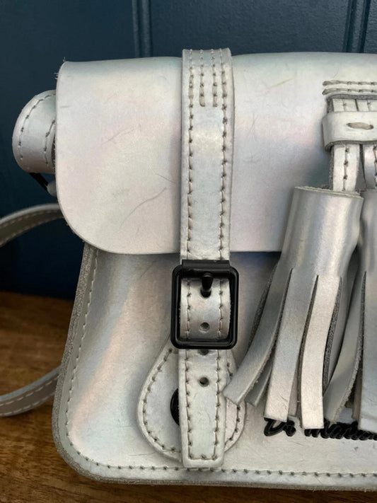 Women's Dr Martens 7'' Iced Metallic Leather Satchel In Silver - 2422