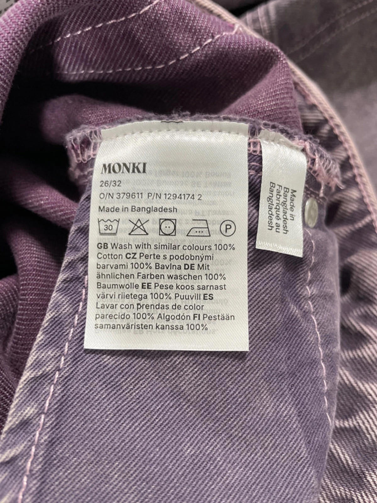 Women’s Monki Wide barrel leg jeans with patch detail In Grey Lilac Wash - W26/L32 - 2412