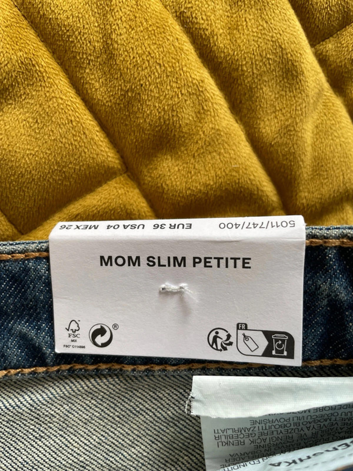 Women’s Bershka Premium Mom Slim Petite Fit Jeans - W28/L24 - 1862