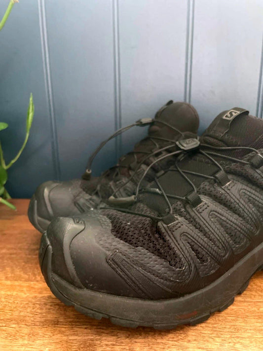 Men’s Salomon XA Pro 3D V8 Trainers In Black - UK 7.5 - 2112