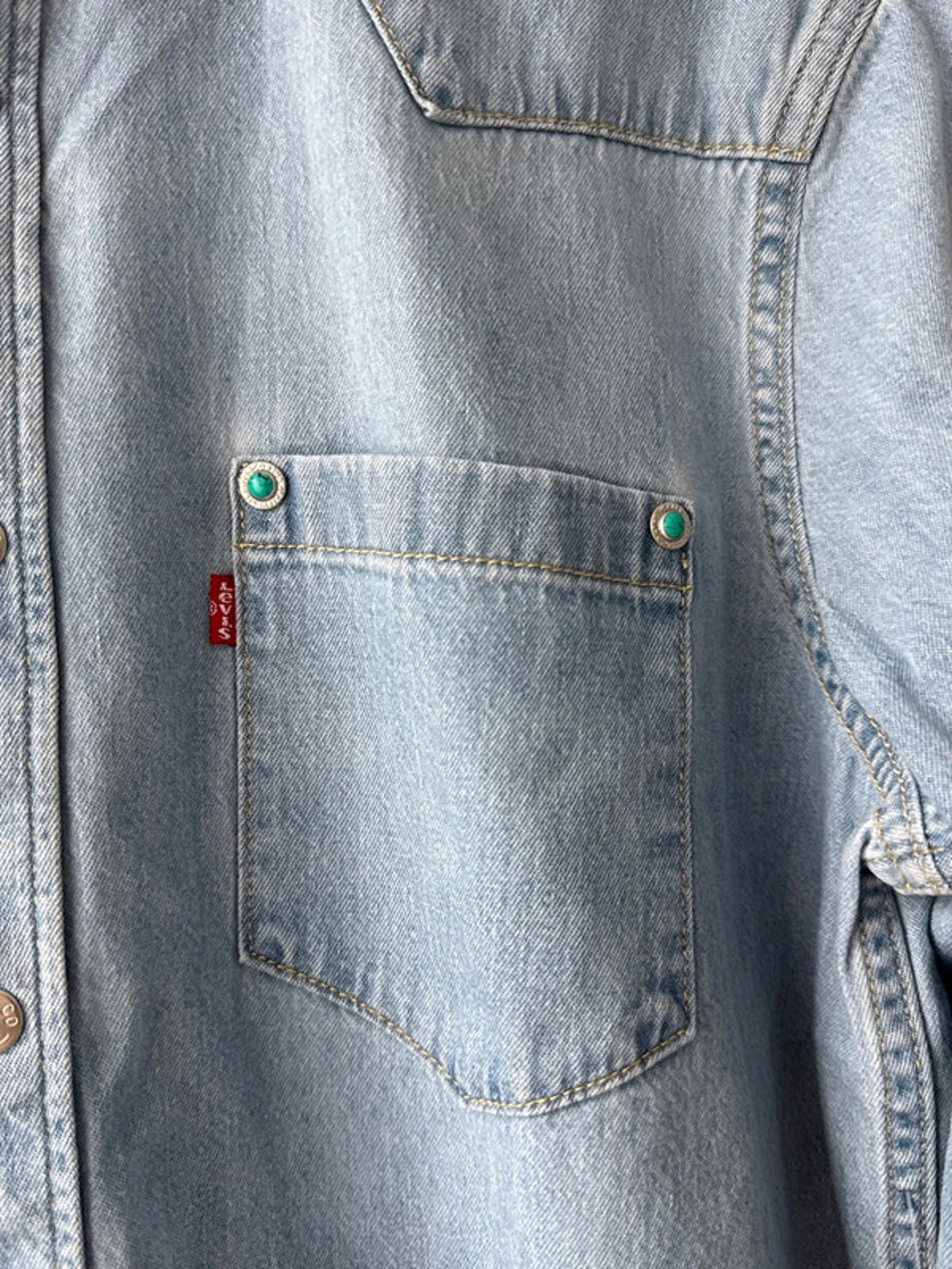 Men’s Levi’s Standard Fit Western Chambray Denim Shirt - Medium - 1970
