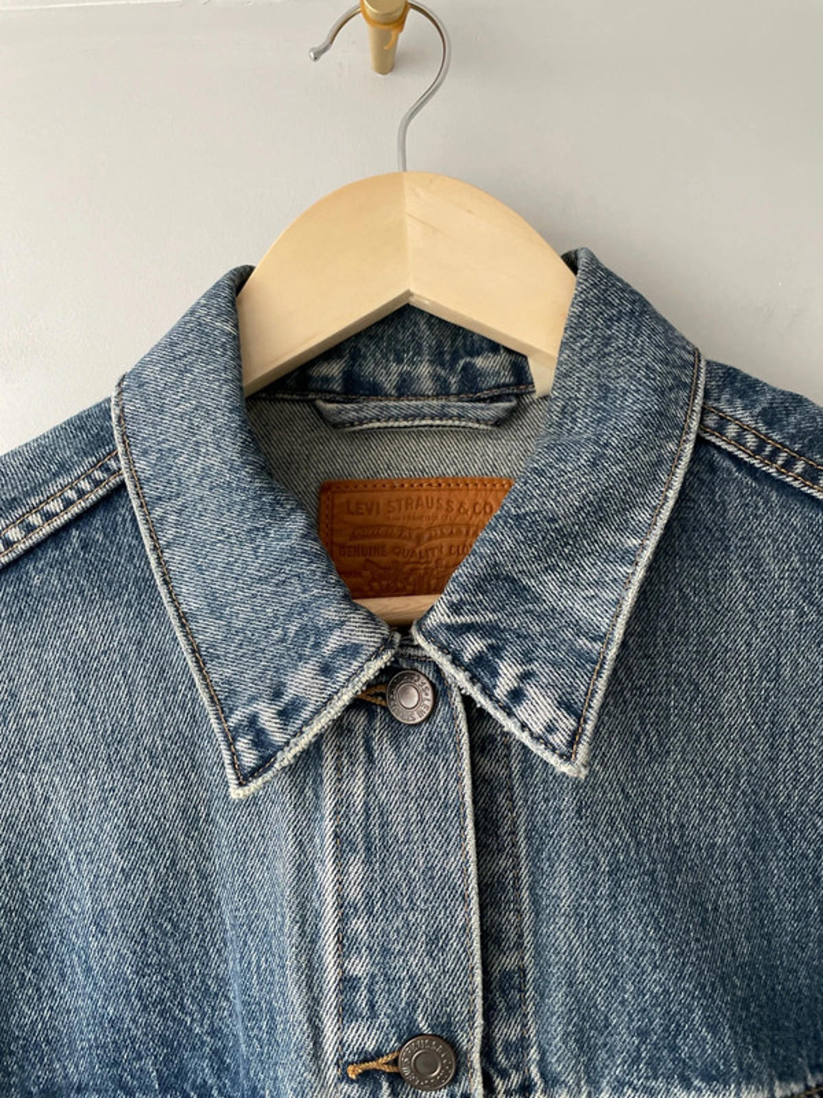 Men’s Levi’s Premium Range Denim Trucker Jacket In Blue - Medium- 2329