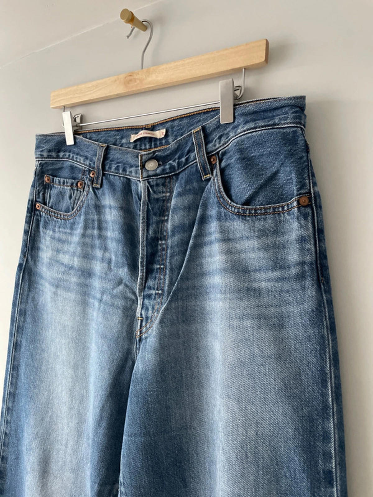 Women’s Levi’s High Waisted Ribcage Straight Fit Jeans In Navy - W32/L29 - 2370