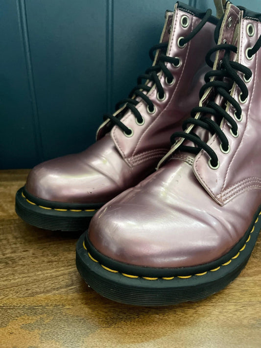 Women’s Dr Martens 1460 Vegan Chunky Sole Lace Up Boots In Goldmix Metallic Pink - UK5 - 2356