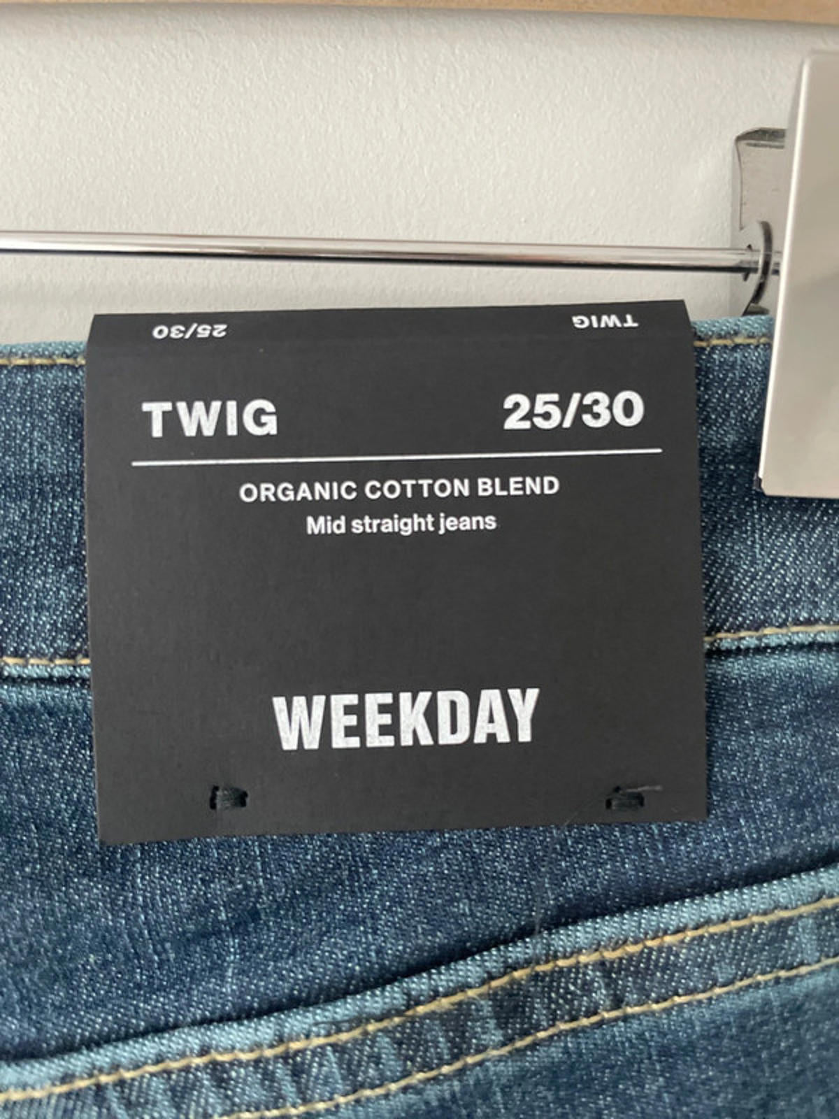 Women’s Weekday Twig Curve Mid Straight Fit Jeans - W25/L30 - 1821