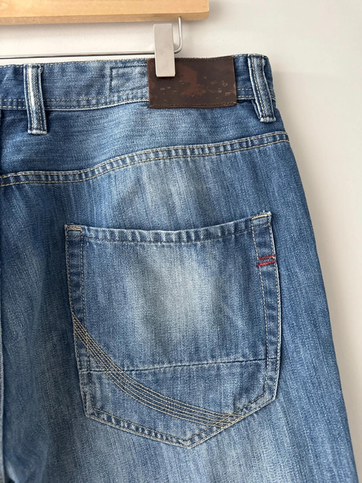 Men’s Wide Leg Baggy Fit Jeans With Wash Finish - W38/L31 - 0404