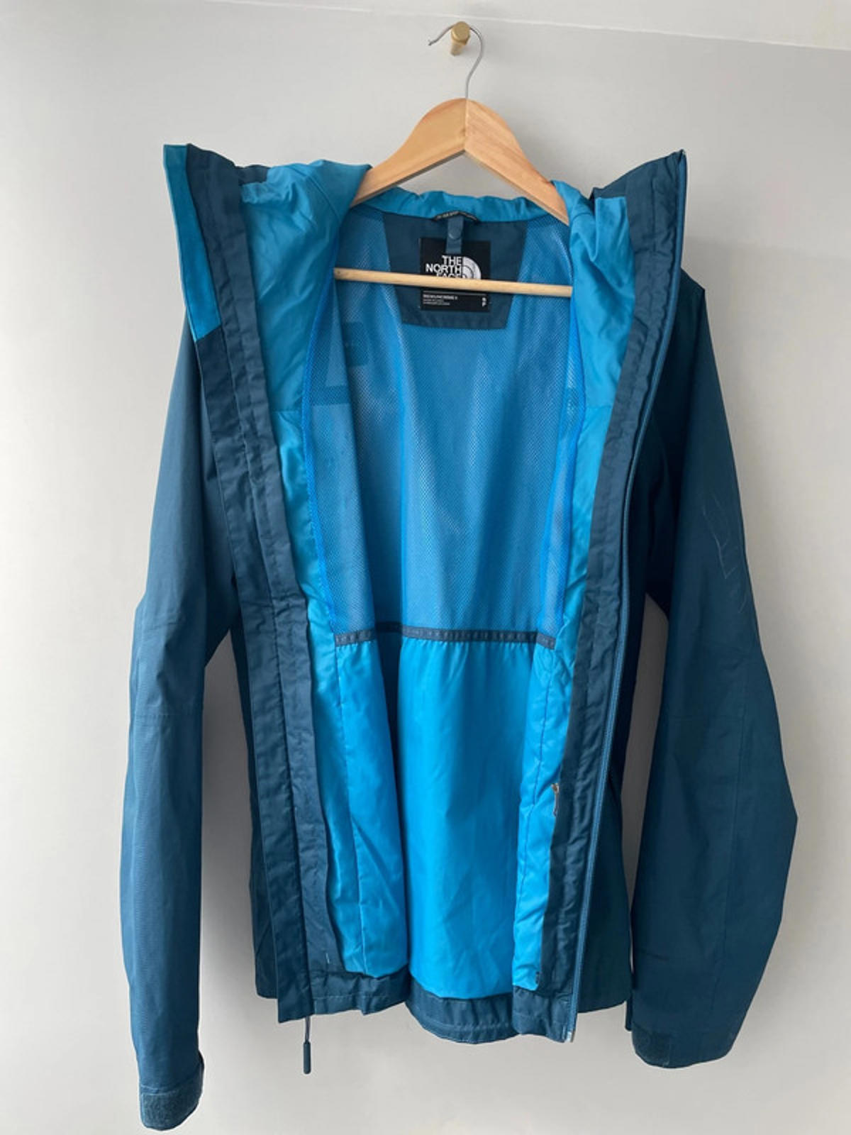 Men’s The North Face Waterproof Dryvent Jacket In Blue - Small - 1952