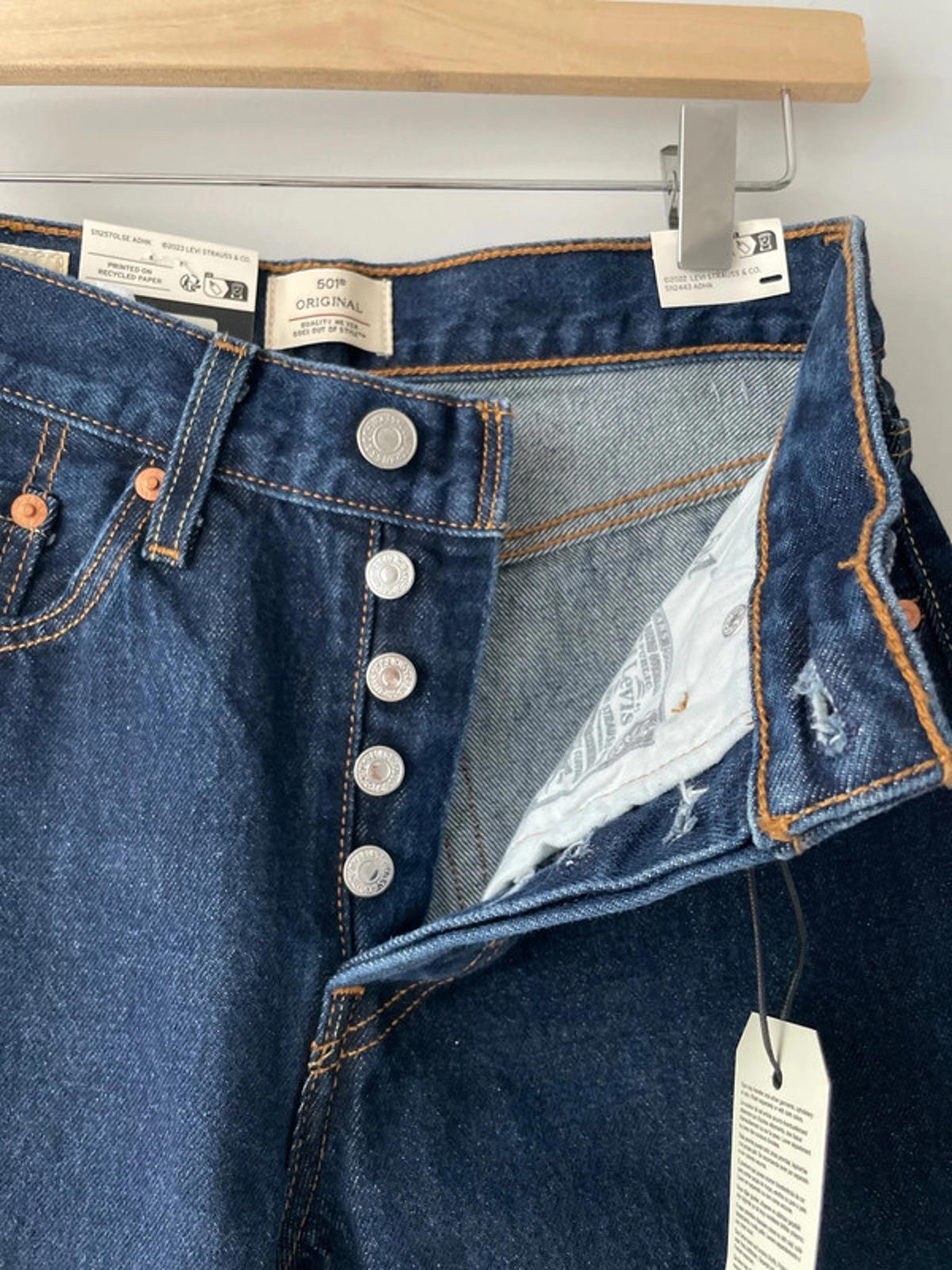 Women’s Levi’s 501 Original High Waisted Fit Jeans In Navy - W24/L30 - 2349