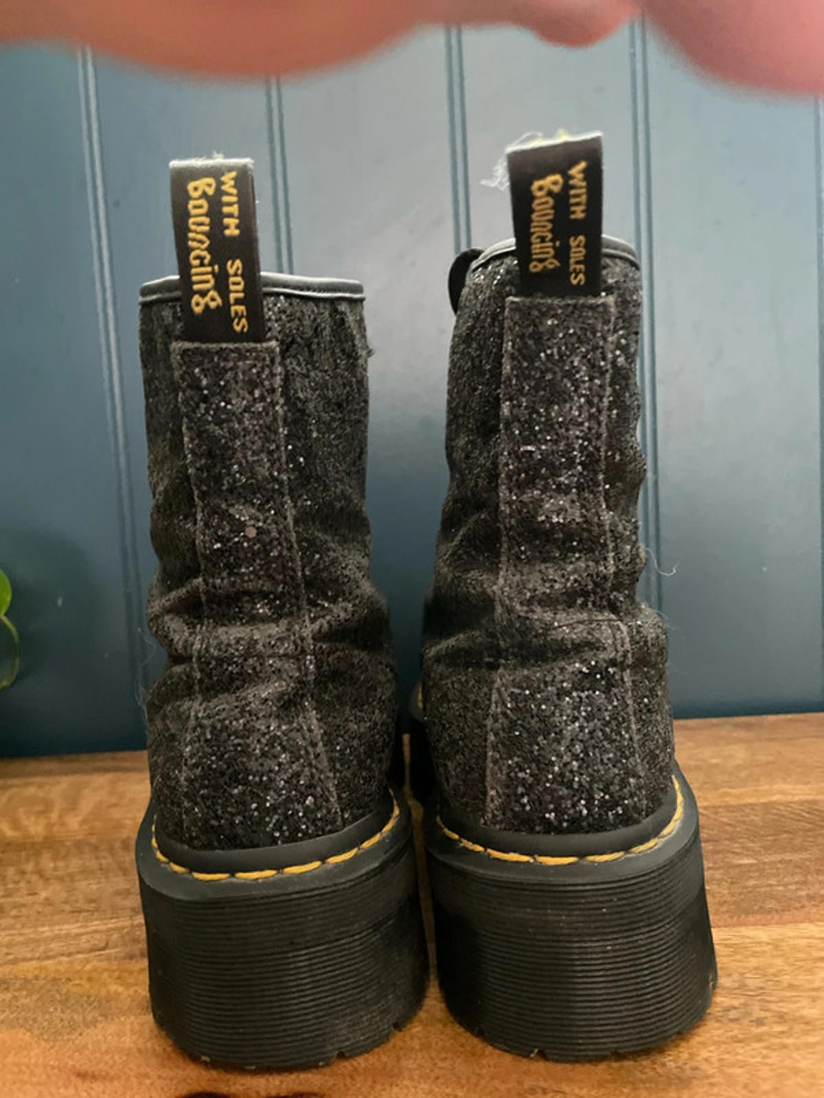 Women’s Dr Marten’s Molly Glitter Platform Lace Up Boots In Black - UK 7 - 2365