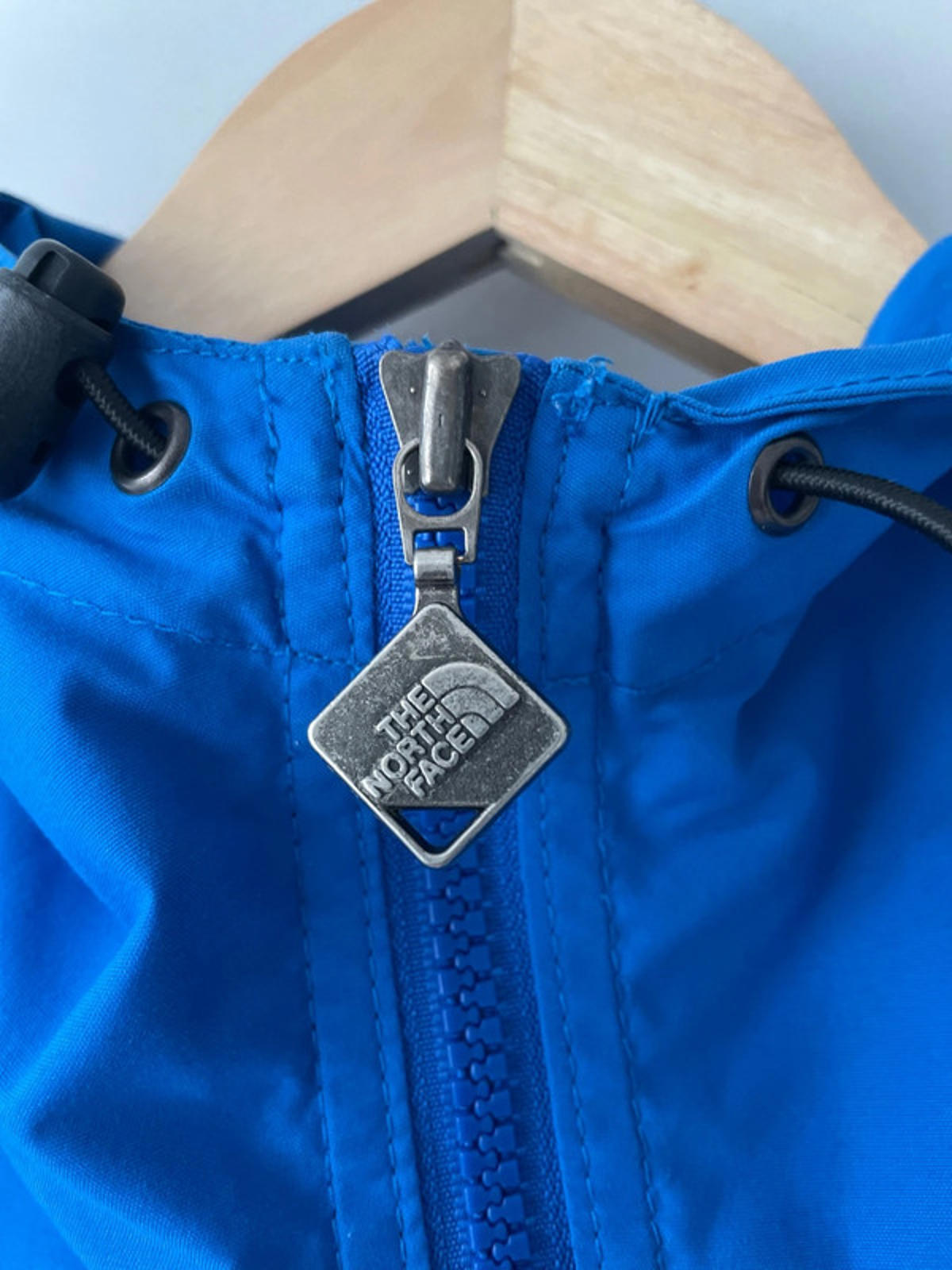 Men’s The North Face Oversized Boxy Fit Compact Hooded Jacket - Small - 1975