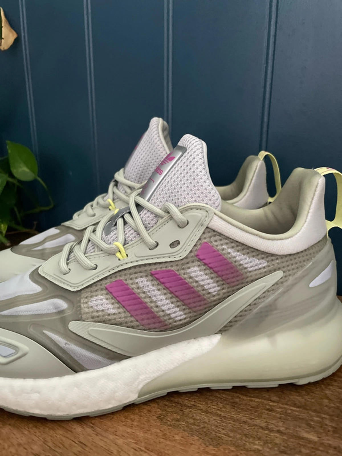 Women’s Adidas ZX 2K Boost 2.0 Trainers In Mint/Fuchsia - UK4 - 2362