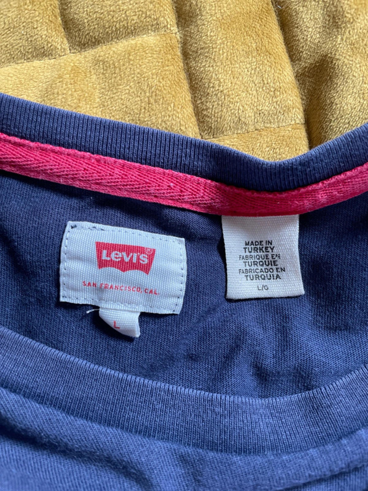 Men’s Levi’s Crew Neck T-shirt Top - Large- 1571