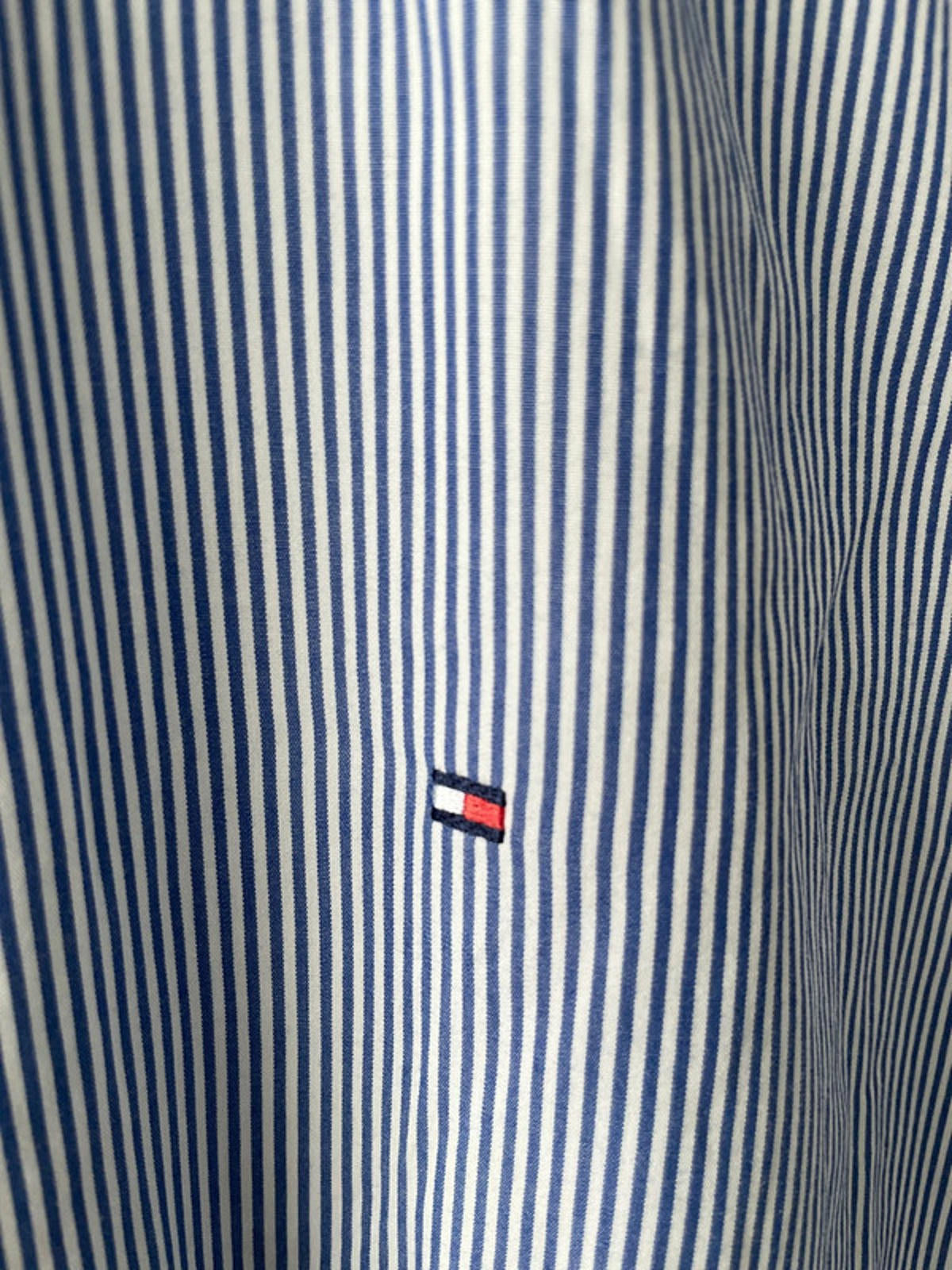 Men’s Tommy Hilfiger Stripped Oxford Long Sleeve sShirt - Medium
